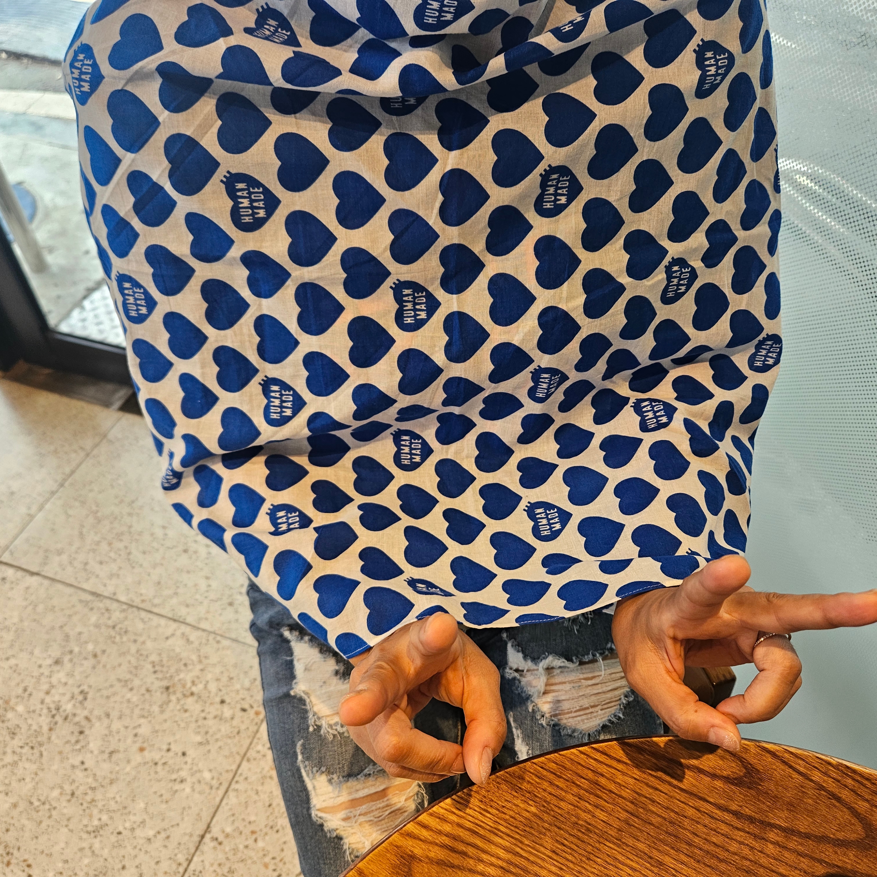 Human Made Big Bandana #2 Navy, Human Made Shoulder Tote Bag Navy 착용 스타일 - 2