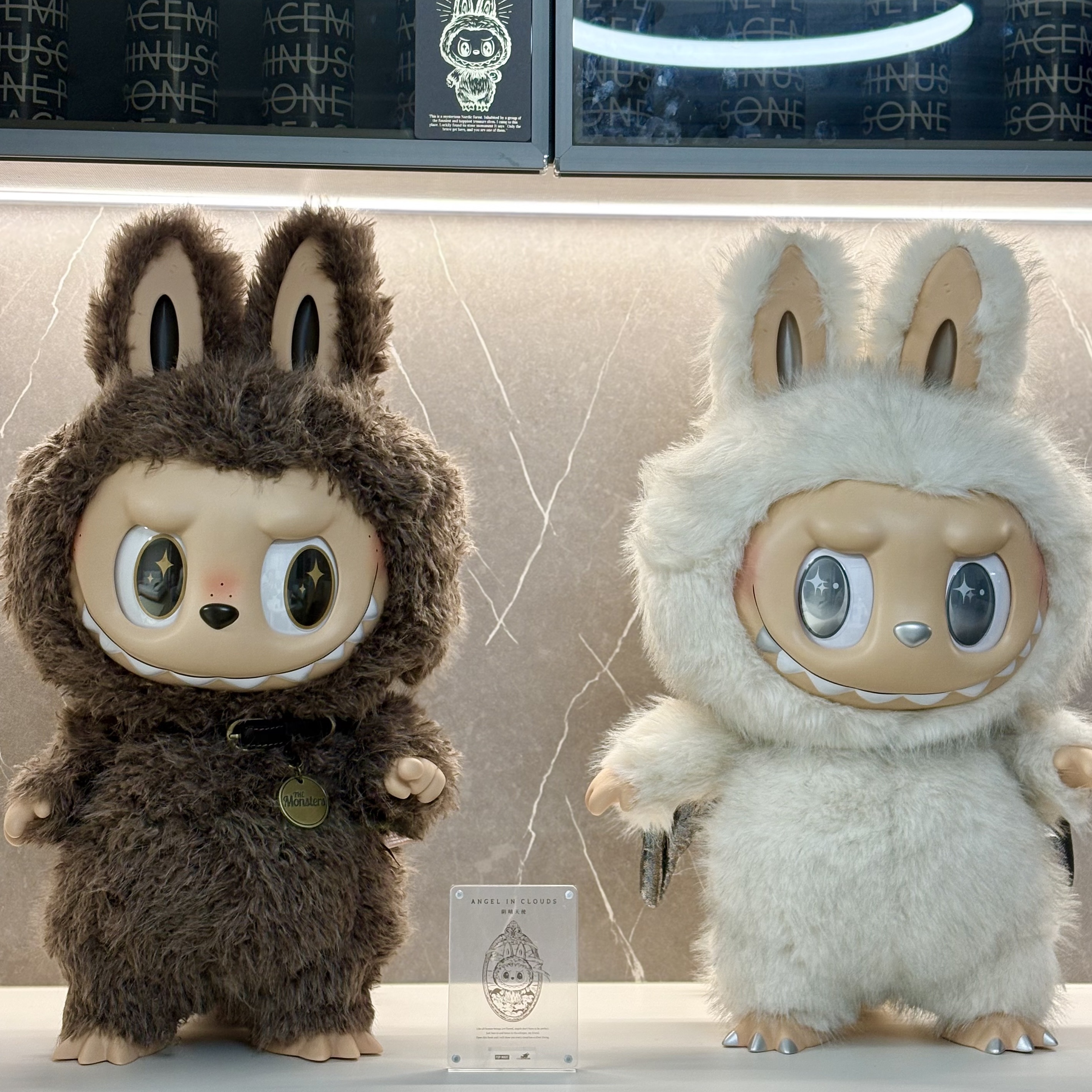 Pop Mart The Monsters I Found You Vinyl Face Doll, Pop Mart The Monsters Zimomo Angel In Clouds Vinyl Face Doll 착용 스타일 - 1