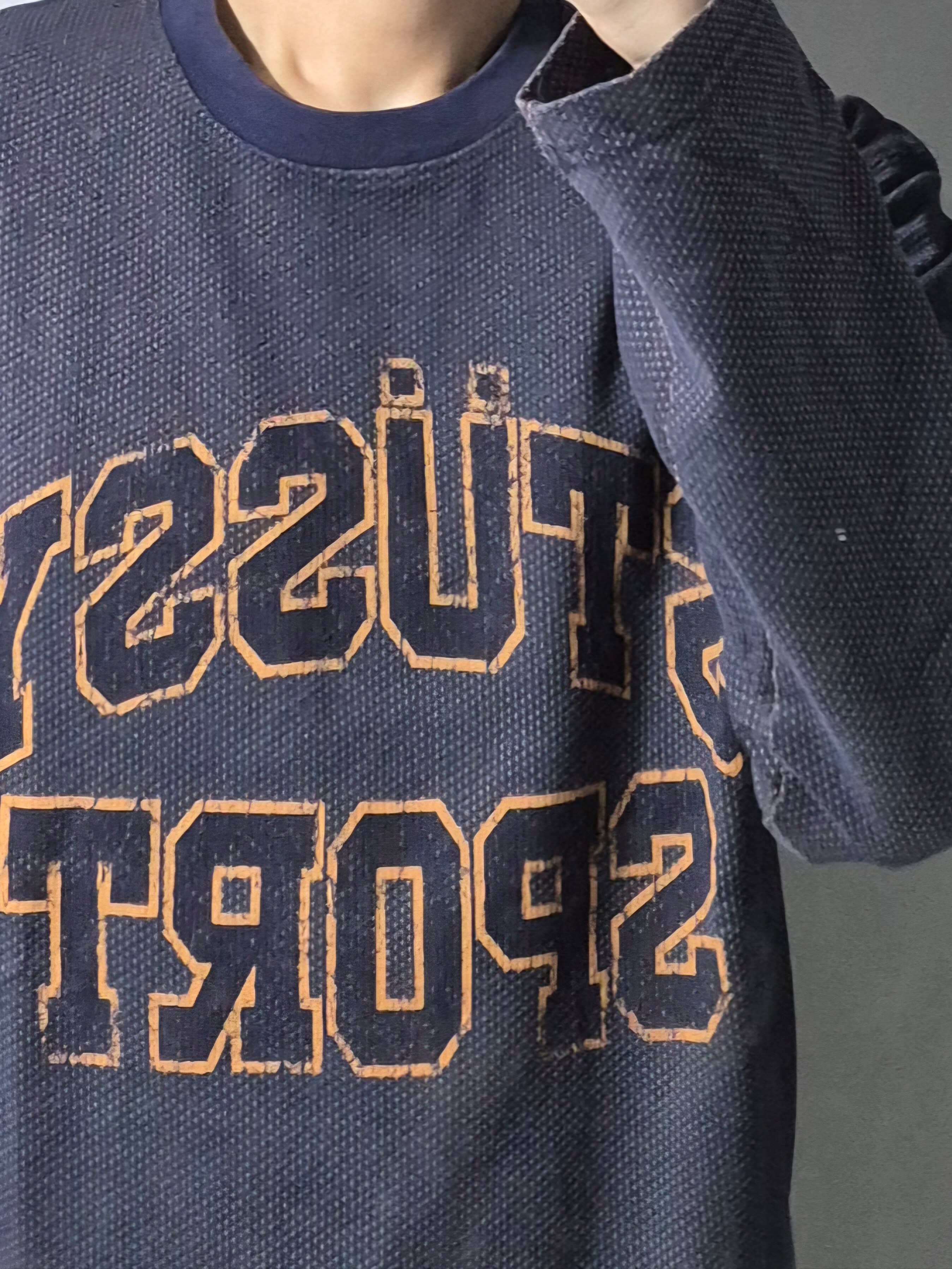 Stussy 2 Tone Cotton Mesh Crew Navy 착용 스타일 - 2