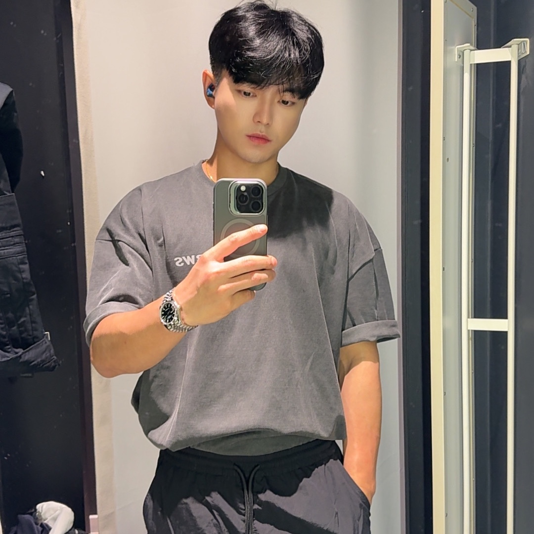 Adidas Parachute Pants Black - KR Sizing 착용 스타일 - 2