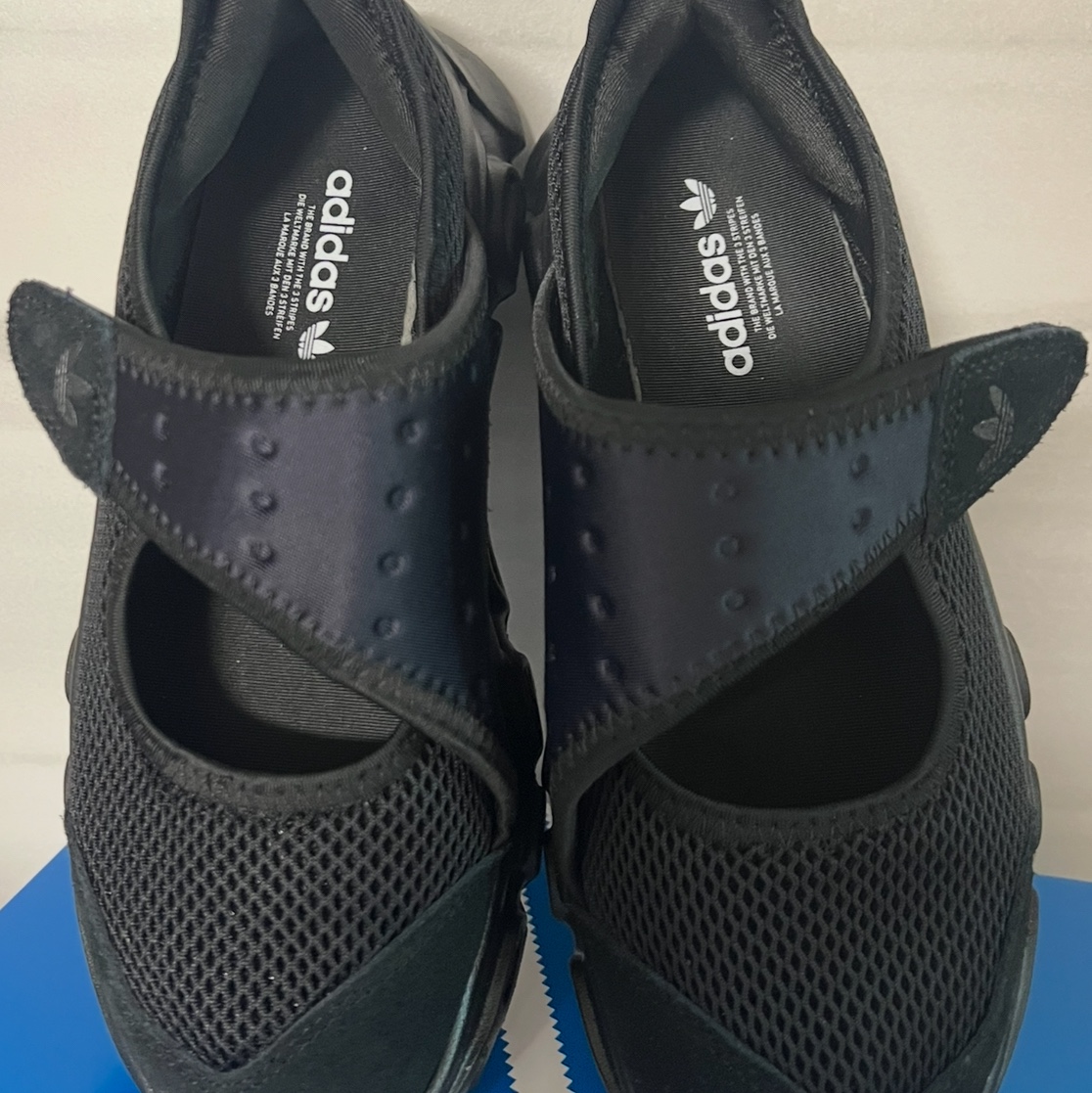 (W) Adidas Adifom Megajane Core Black 착용 스타일