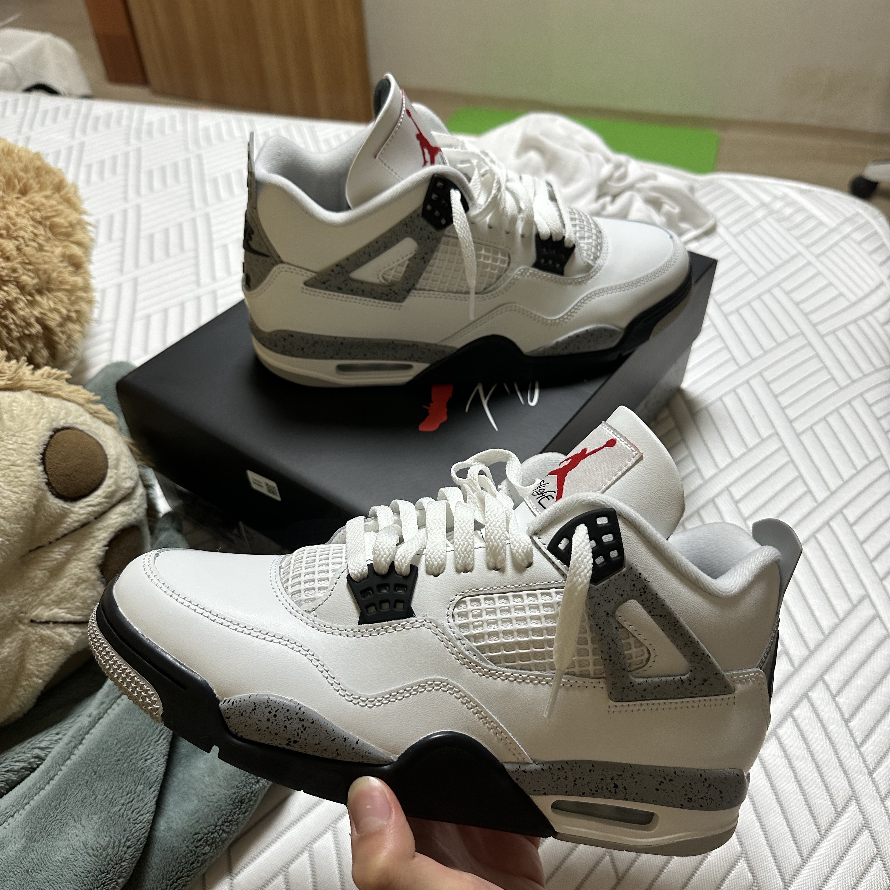 Jordan 4 Retro OG White Cement 2025 착용 스타일