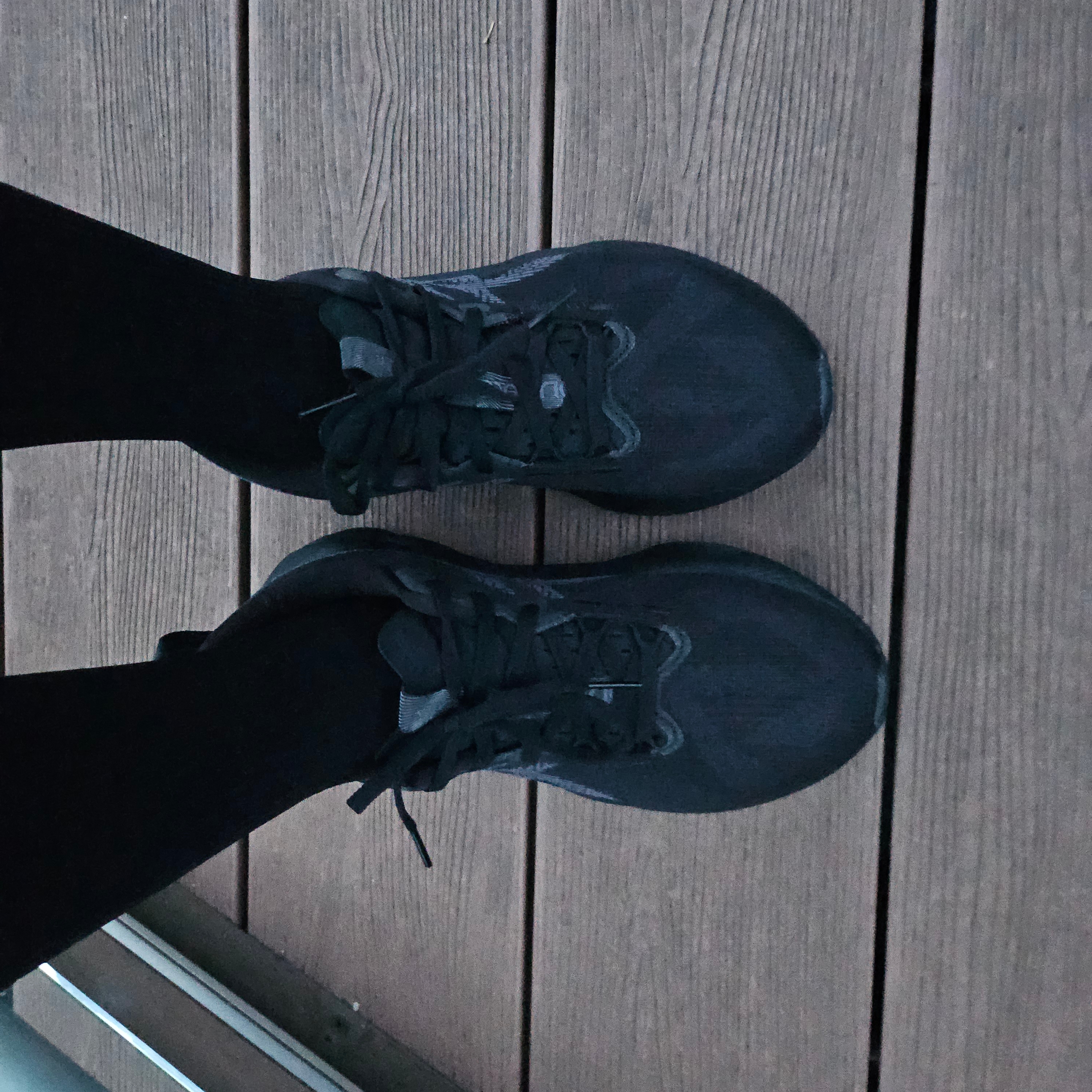(W) Asics Novablast 5 Black Carrier Grey 착용 스타일
