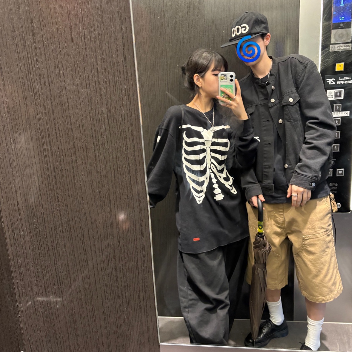 Vans Skate Half Cab Black, Supreme Hanes Bones Thermal Crew Black (1 Pack) 착용 스타일 - 2