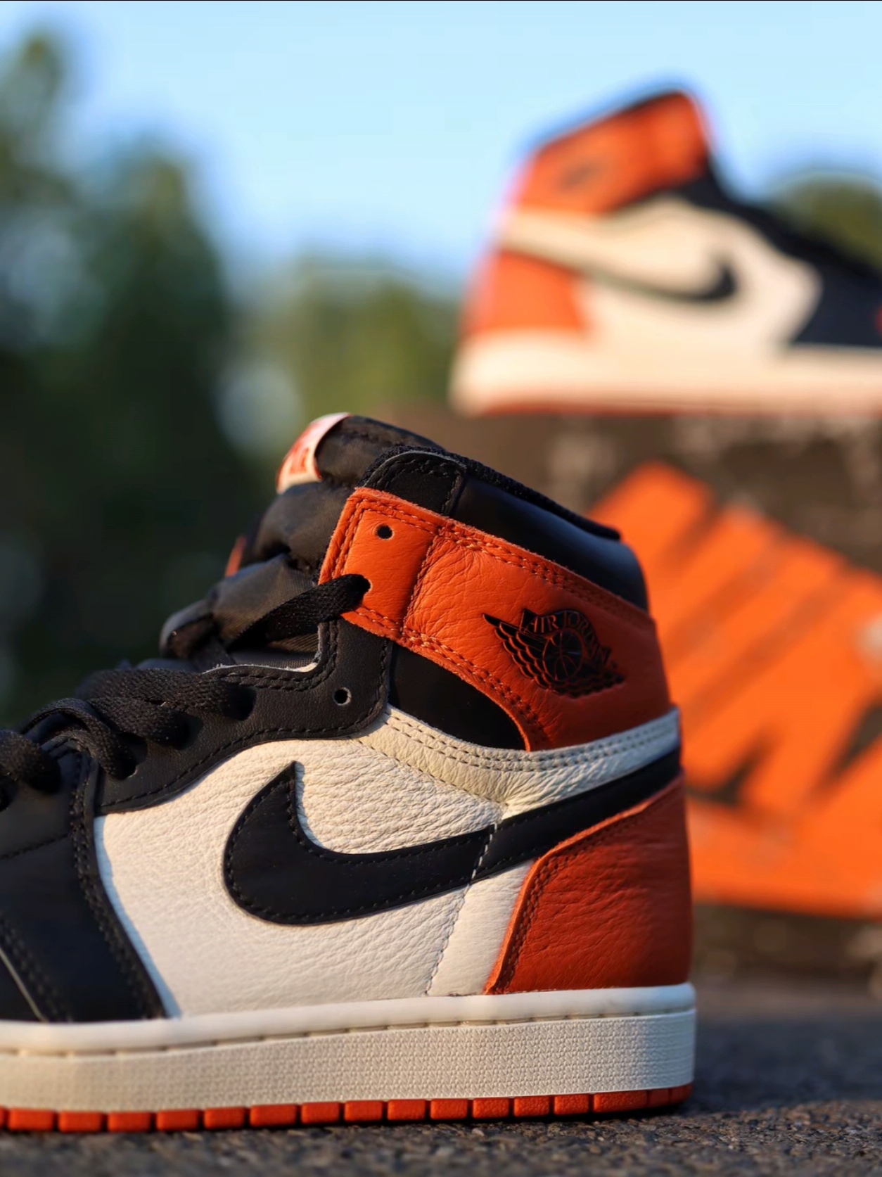 Jordan 1 Retro High OG Shattered Backboard, Mizuno Racer Trail SE Silver Grey 착용 스타일 - 3