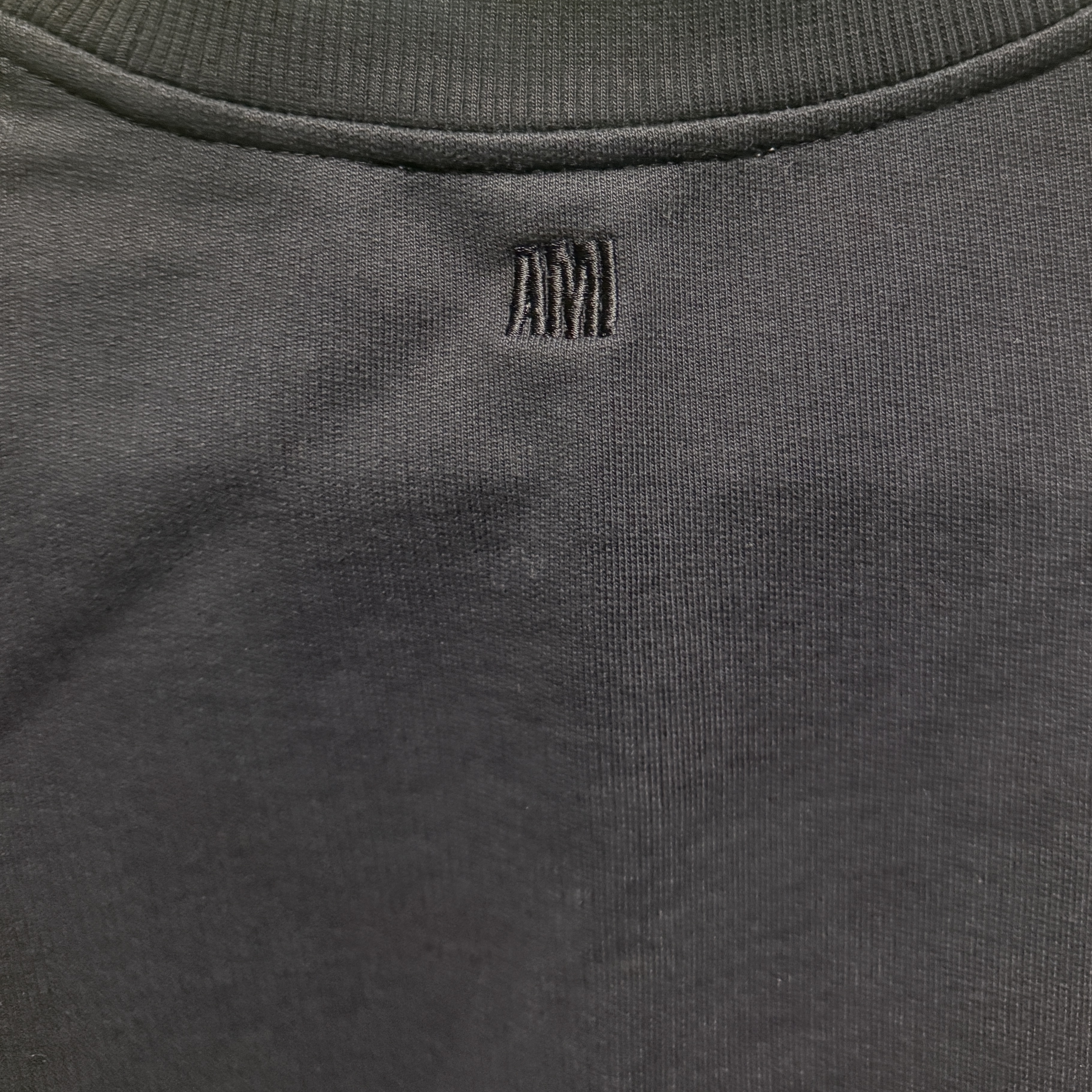 AMI de Coeur Sweatshirt Black 착용 스타일