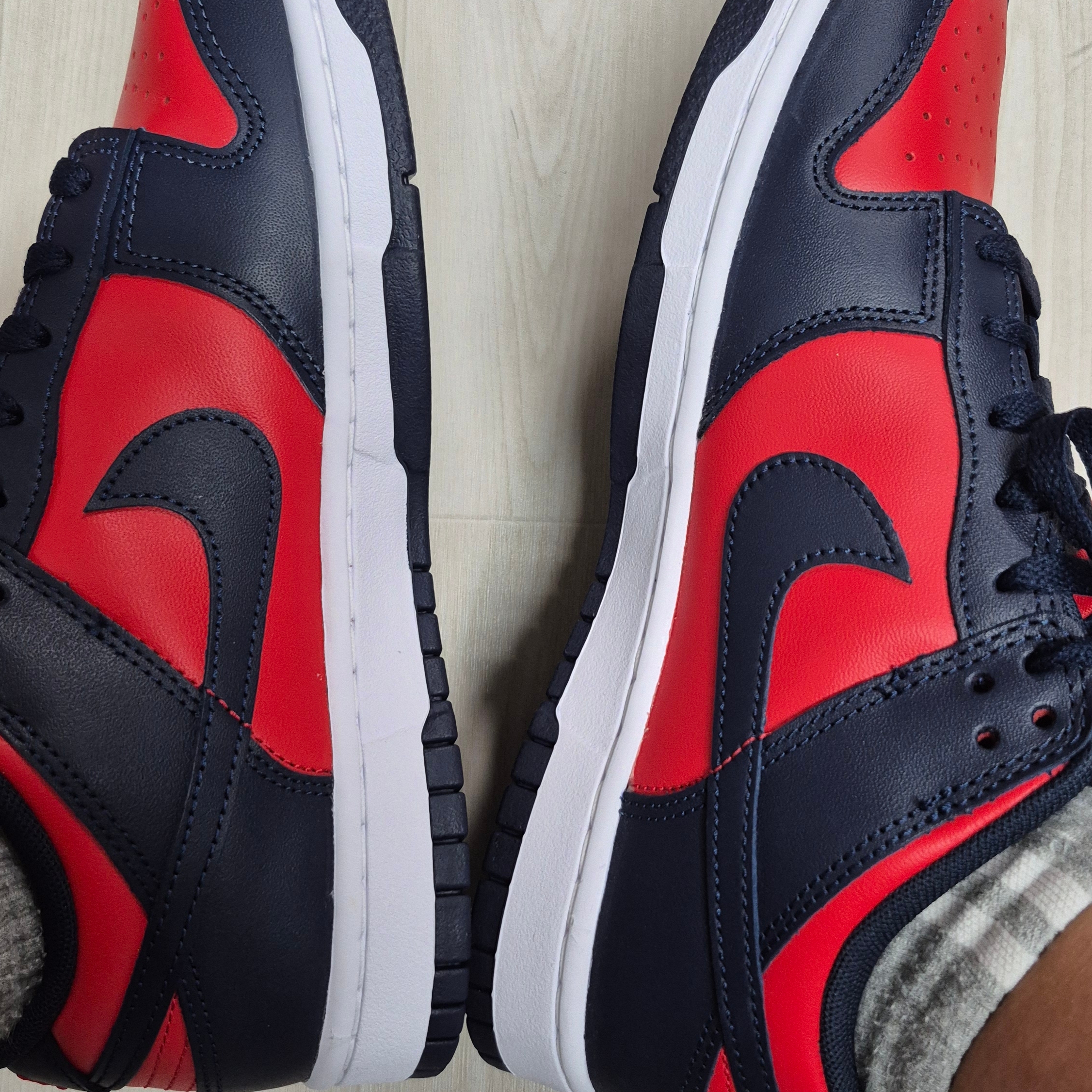 Nike Dunk Low Retro University Red White 착용 스타일