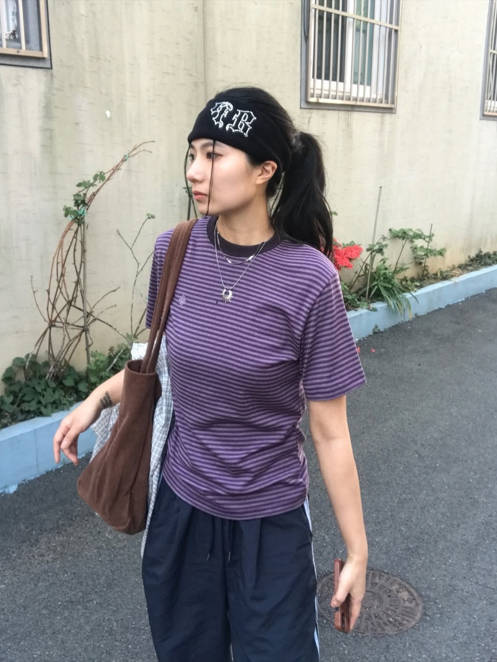 SLOW RECORD HOUSE Stripe Short Sleeve Purple 착용 스타일 - 1