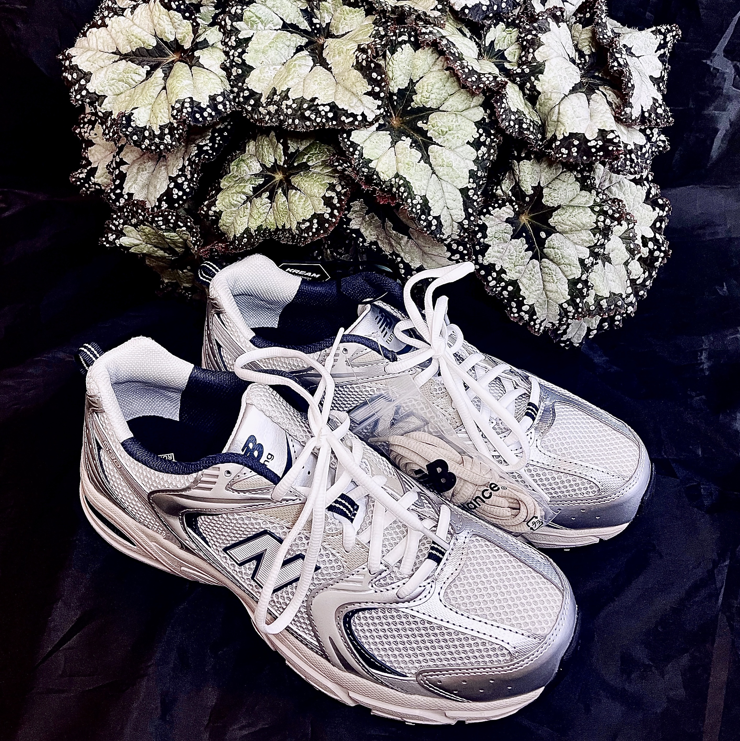 New Balance 530 Steel Grey 착용 스타일 - 3
