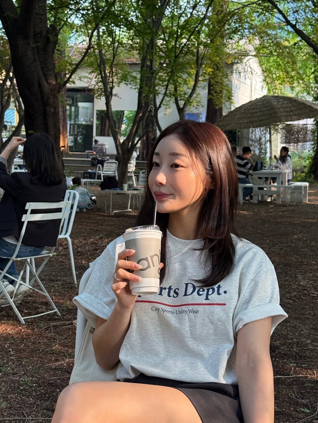 Sports Dept Line Logo T-shirt Oatmeal 착용 스타일 - 5