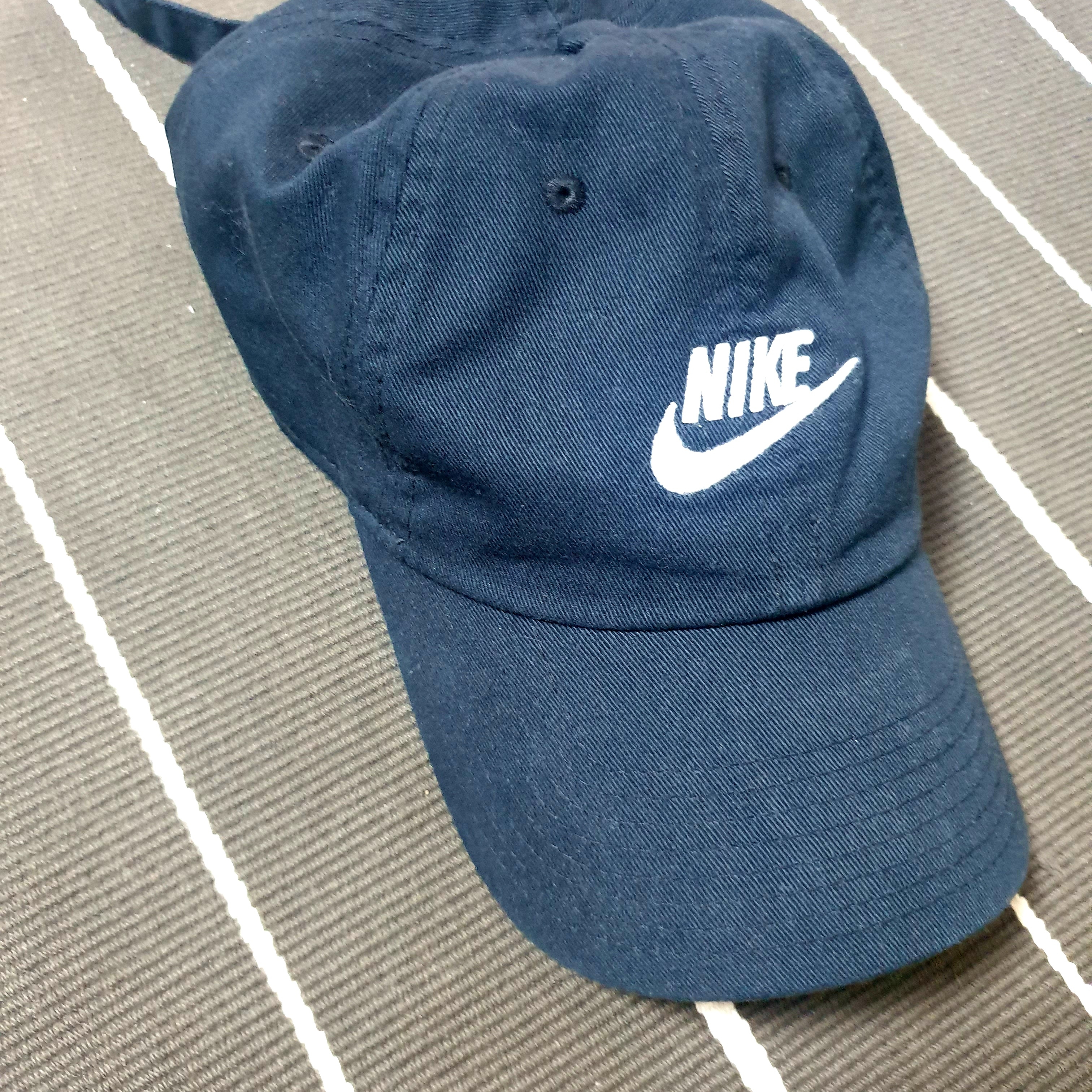 Nike Heritage 86 Futura Washed Cap Black White 착용 스타일