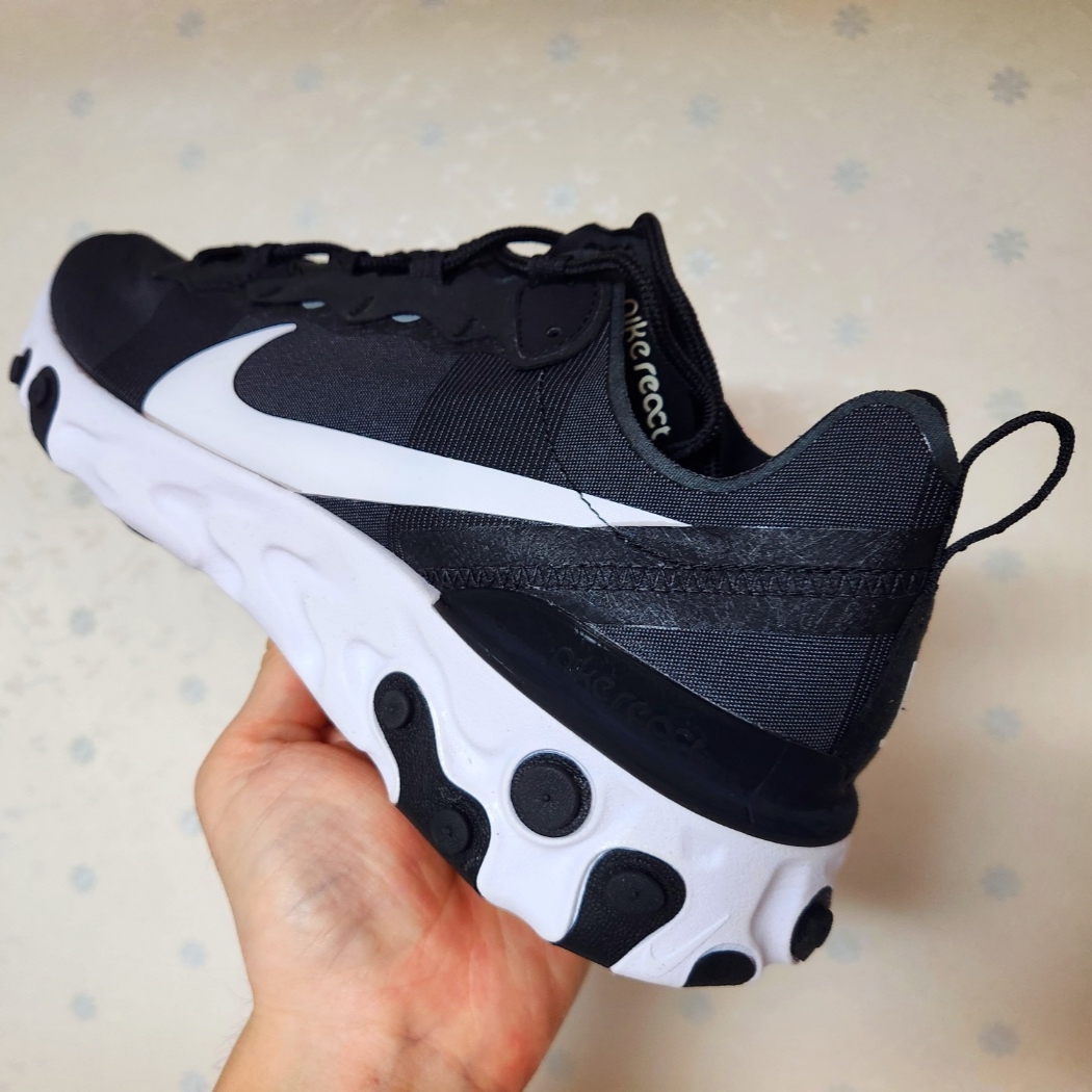 Nike React Element 55 Black White 착용 스타일 - 2