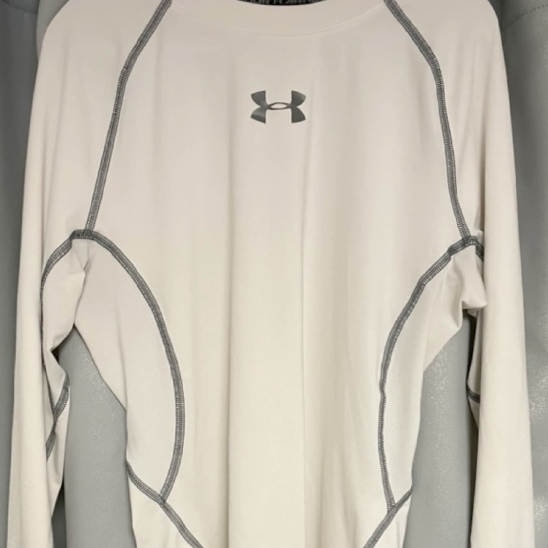Under Armour UA HeatGear Compression Shirt White 착용 스타일