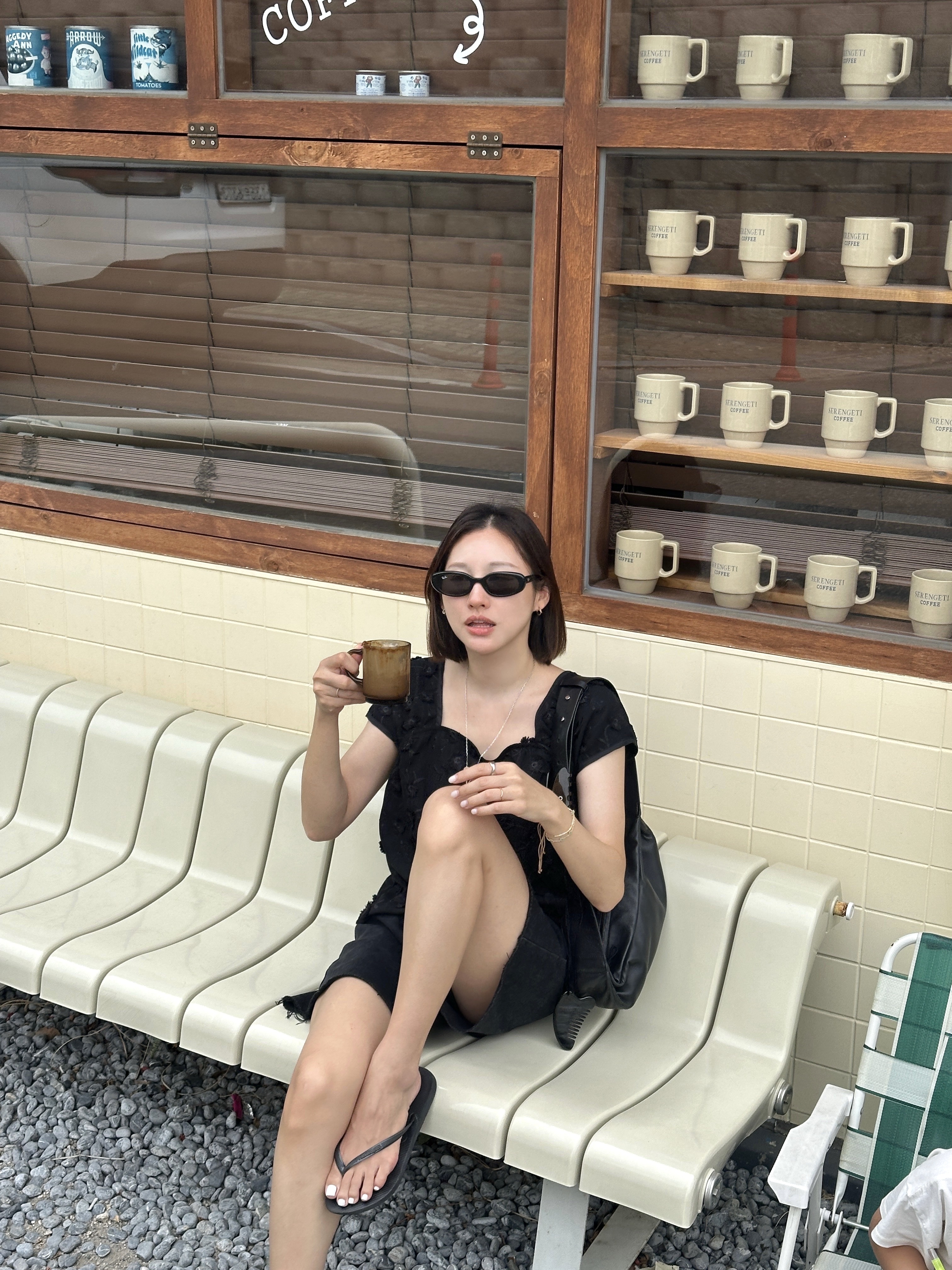 Ray-Ban Mega Balorama Blacked Out Collection Polished Black Frame Dark Grey Lenses High Bridge Fit, Gentle Monster x Maison Margiela MM206 Black Gray ์ฐฉ์ฉ ์คํ์ผ - 4