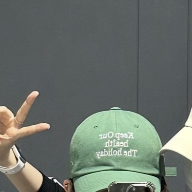 Millo Archive Holiday Signature Ball Cap Green 착용 스타일