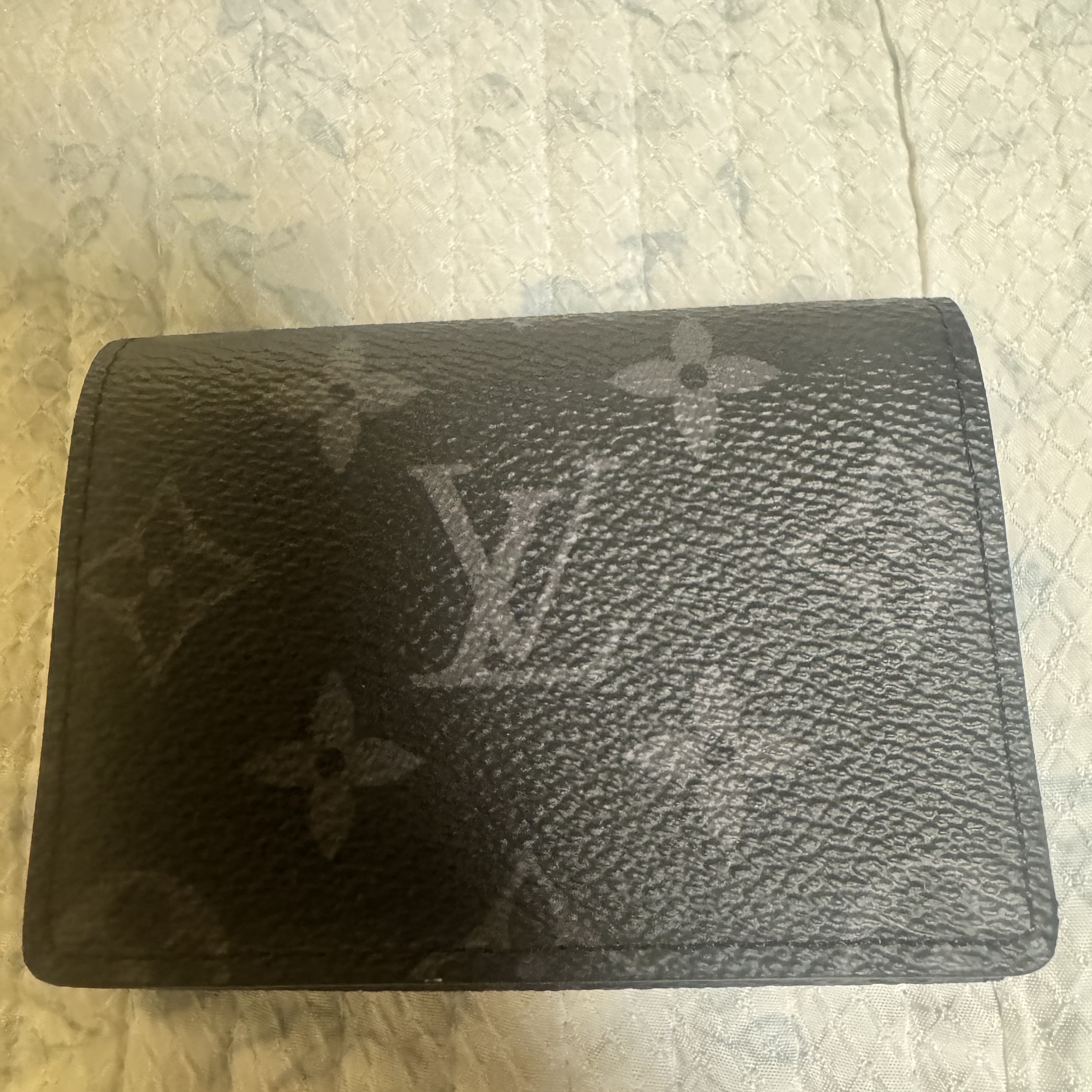 Louis Vuitton Envelope Business Card Holder Monogram 착용 스타일 - 1
