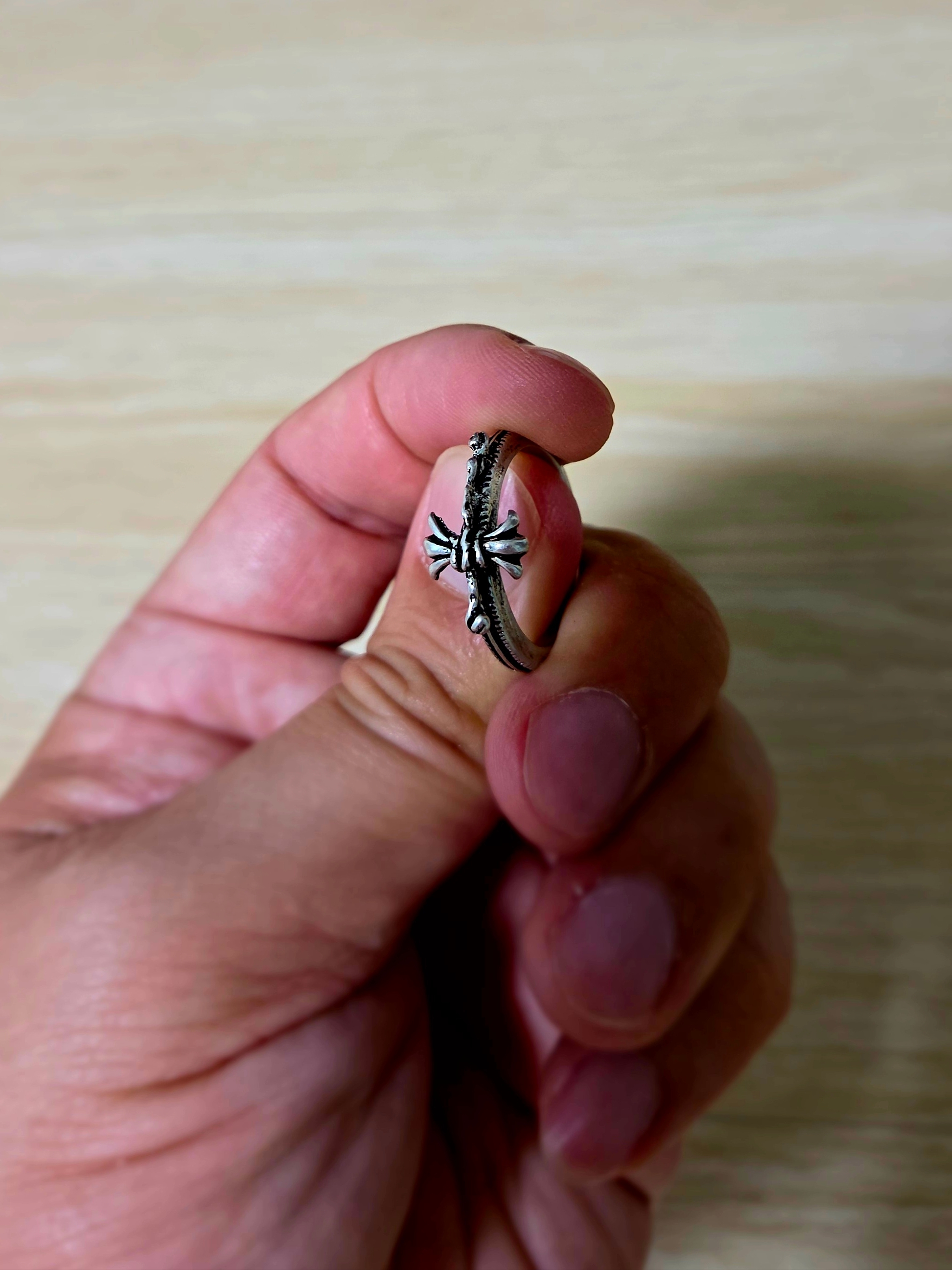 Quarqor #5117 Ring 착용 스타일 - 2