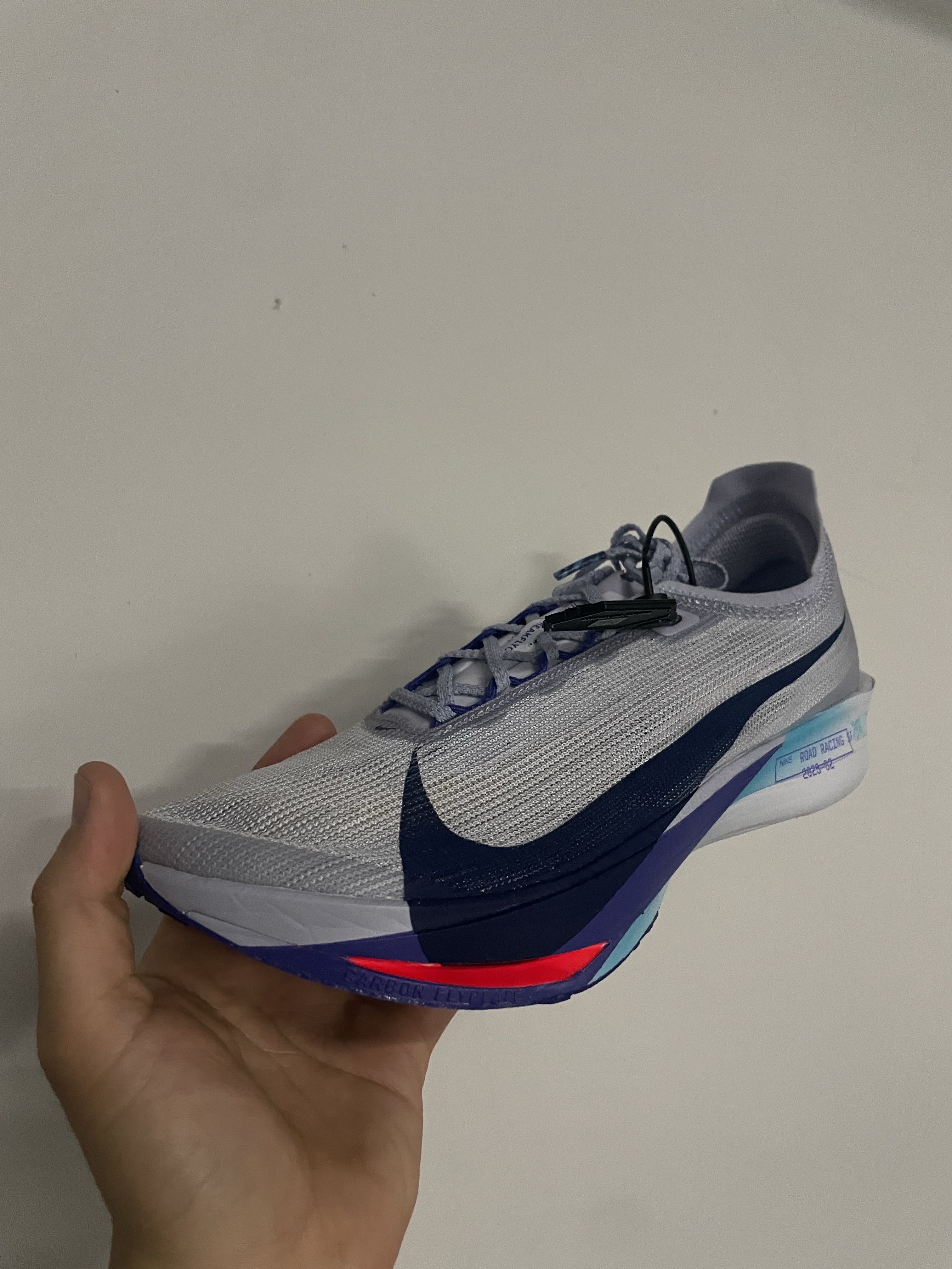Nike ZoomX Streakfly 2 Ghost Persian Violet 착용 스타일 - 2