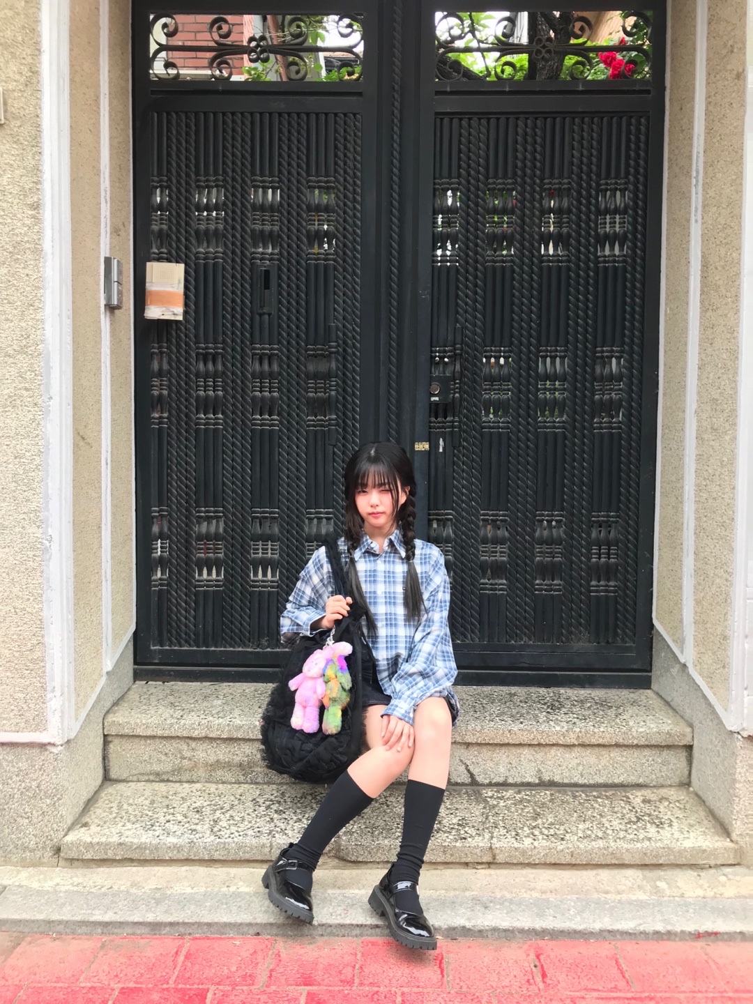 SLOW RECORD HOUSE Seersucker Oversized Check Shirts Blue 착용 스타일 - 3