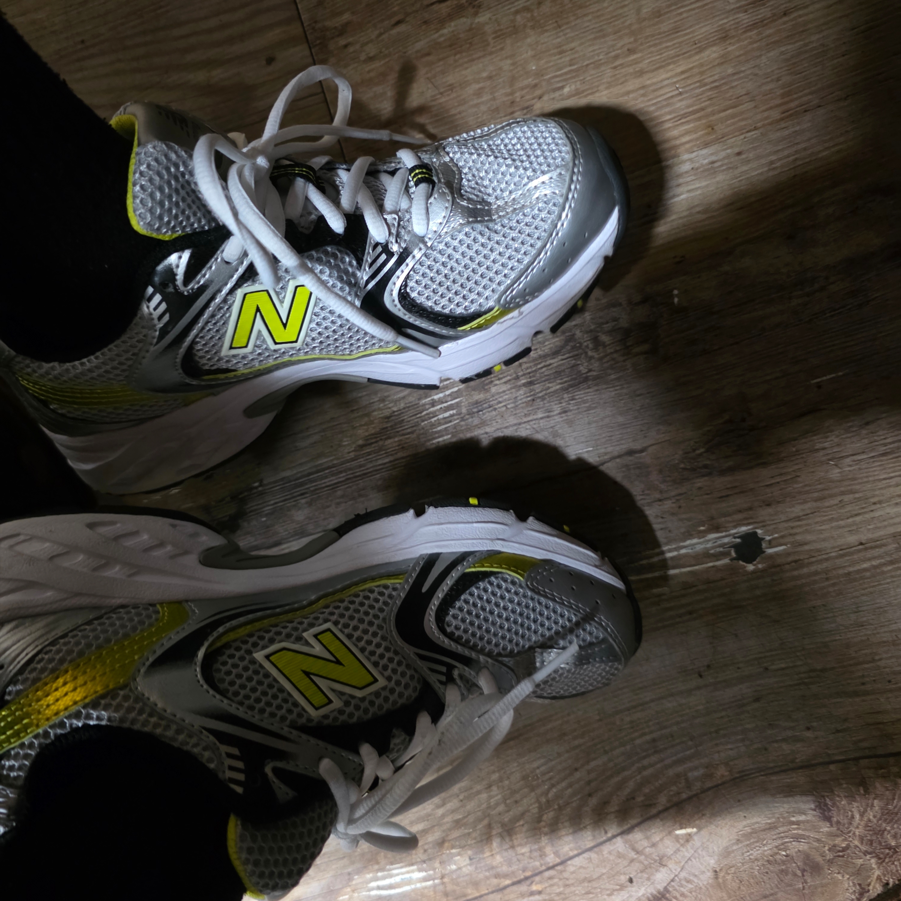 New Balance 530 Silver 착용 스타일