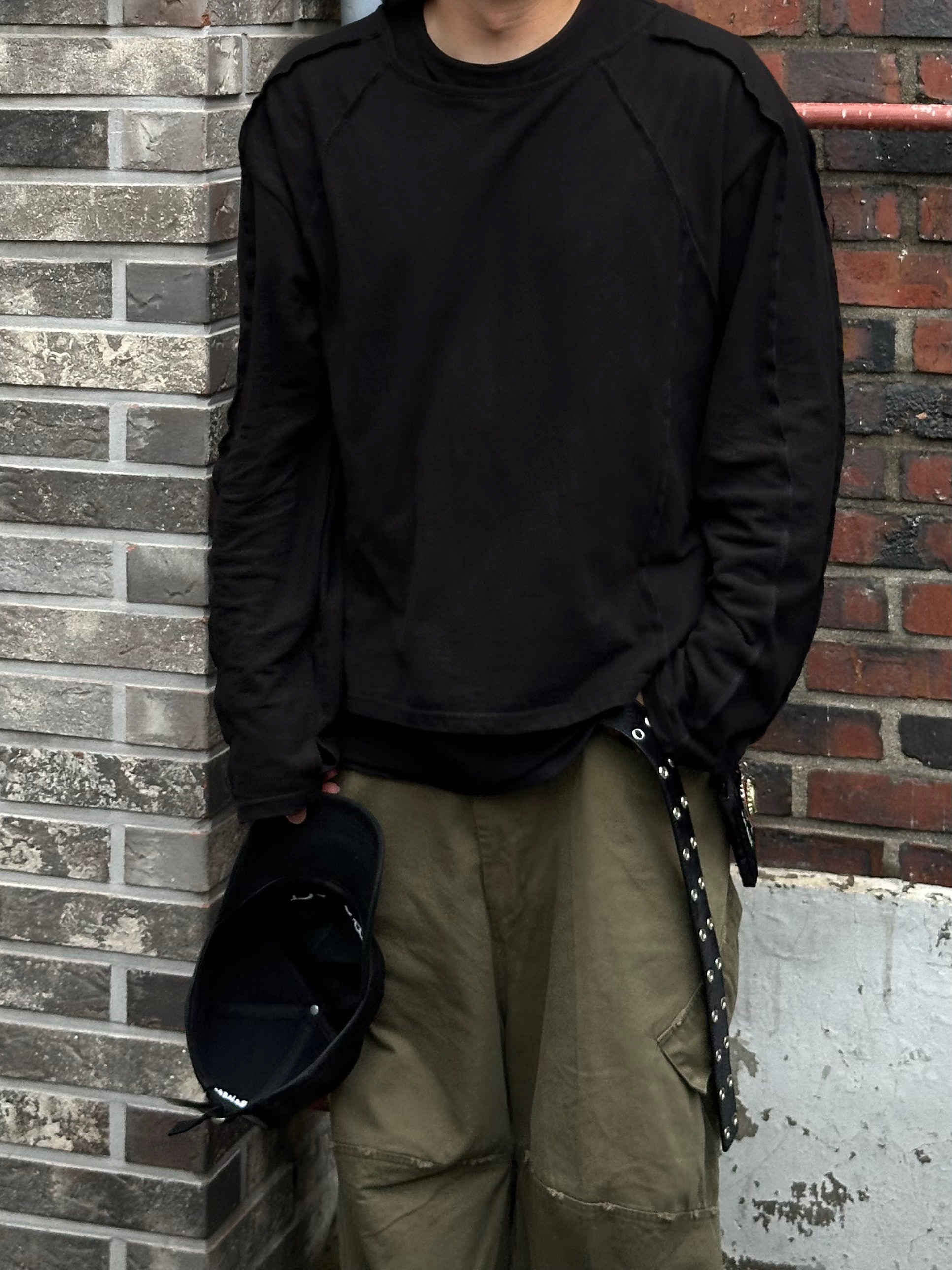 Rick Owens Vintage Sneakers in Full Grain Calf Leather And Velour Suede Black Milk Milk, Kamien x MJD Double Hole Belt Black Shearling Calfskin 착용 스타일 - 5
