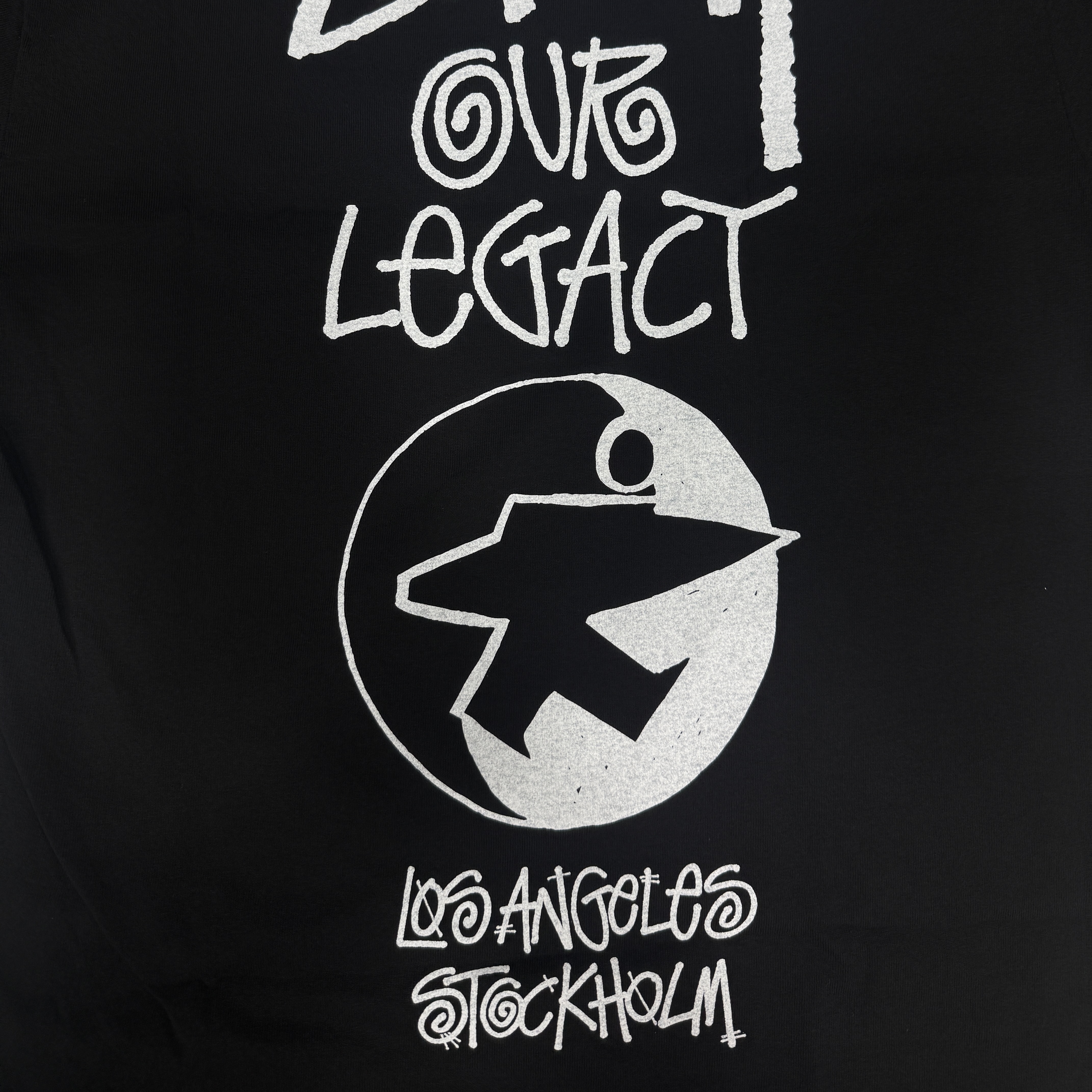 Stussy x Our Legacy Surfman Pigment Dyed T-Shirt Black 착용 스타일