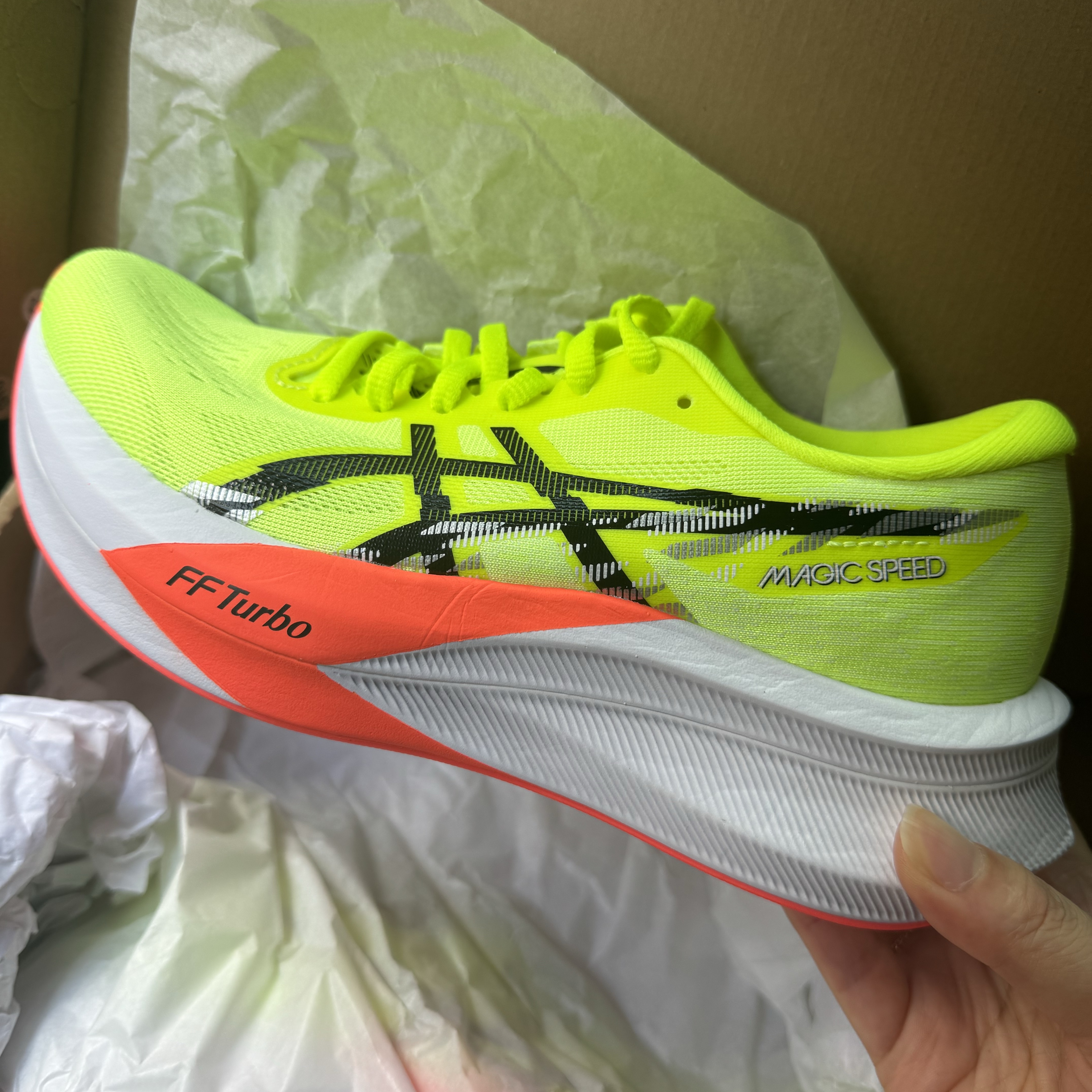 (W) Asics Magic Speed 4 Safety Yellow Black 착용 스타일
