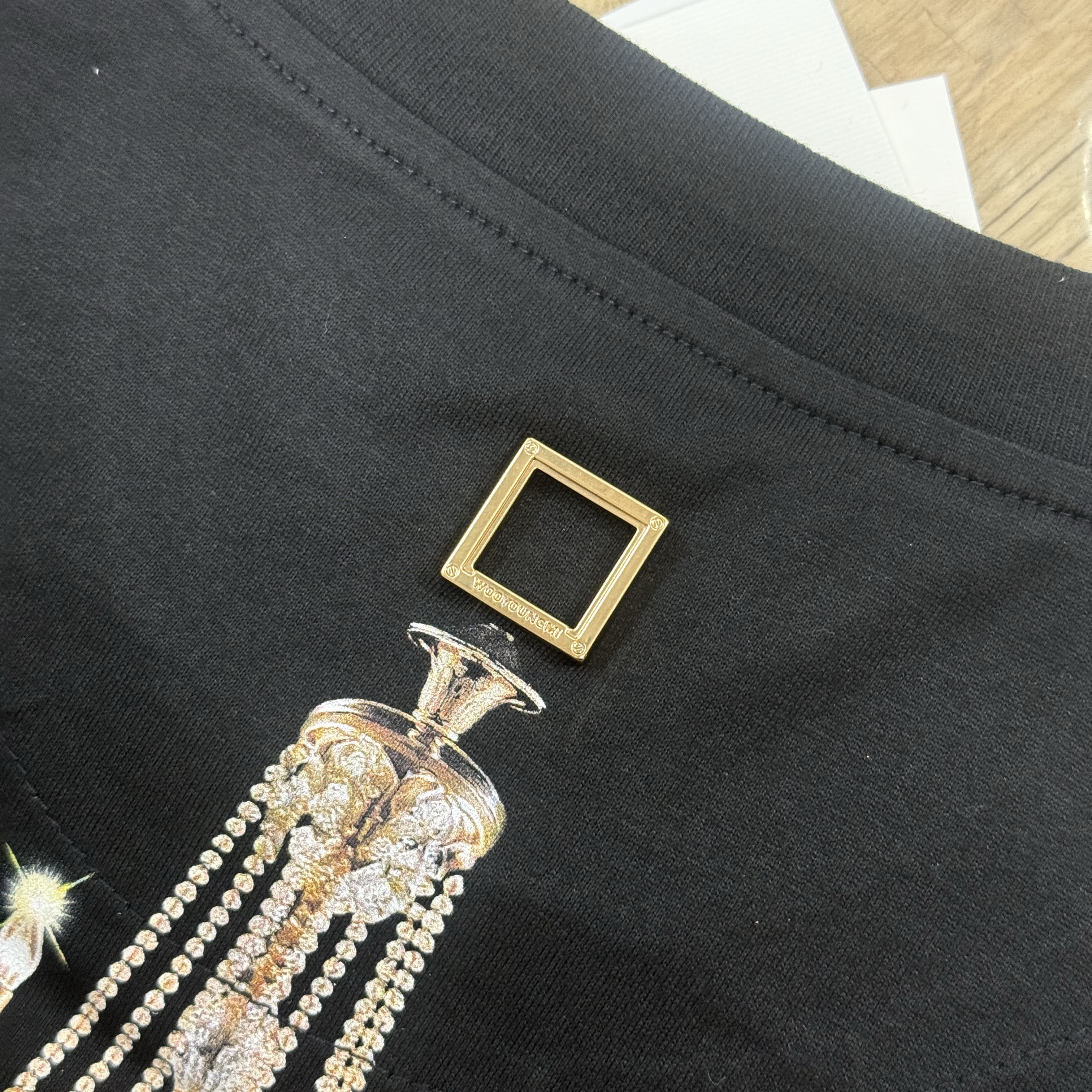 Wooyoungmi Chandelier Back Logo T-Shirt Black - 25FW 착용 스타일