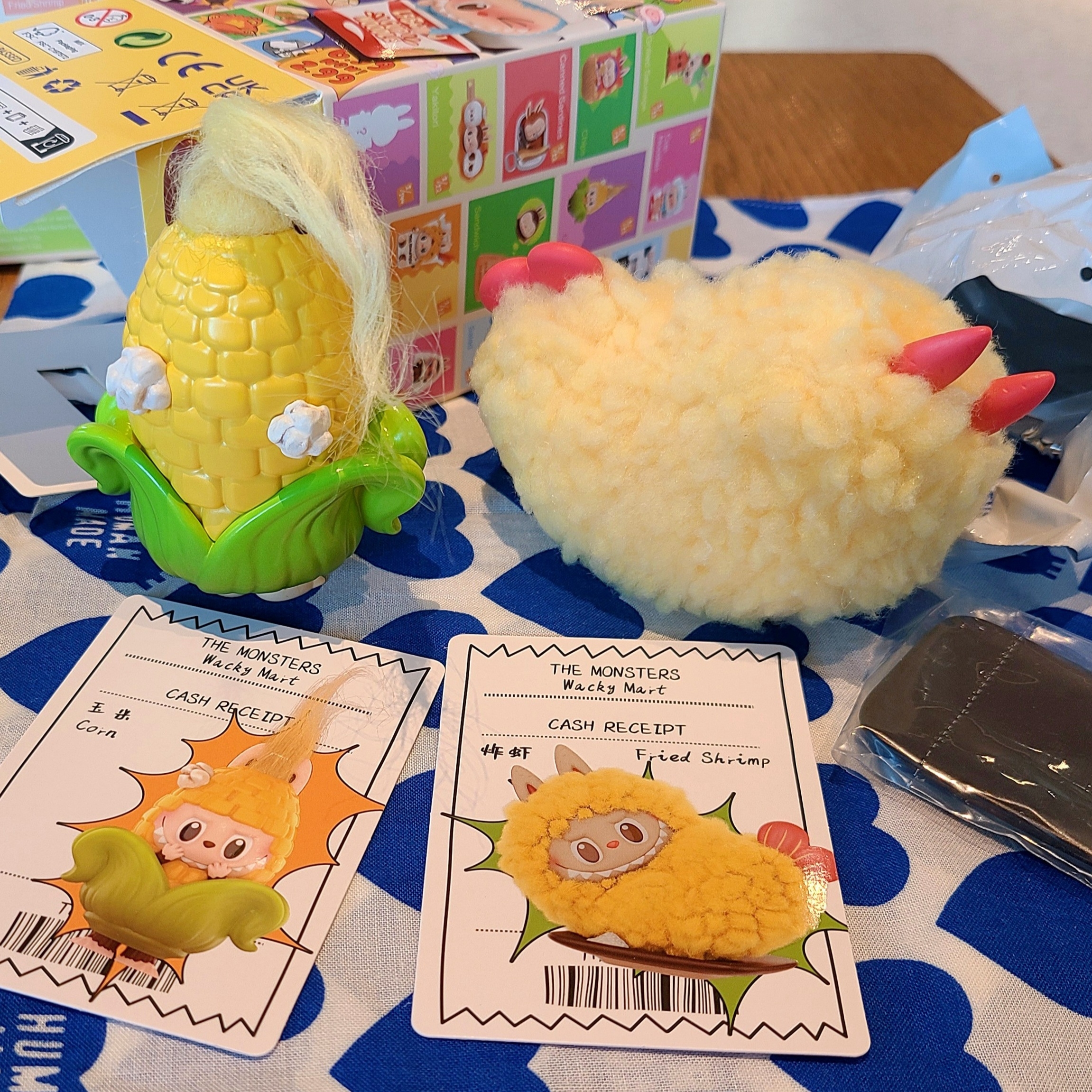 Pop Mart Labubu The Monsters Wacky Mart Series Figures Fried Shrimp (Opened Case), Pop Mart Labubu The Monsters Wacky Mart Series Figures Corn (Opened Case) 착용 스타일 - 3