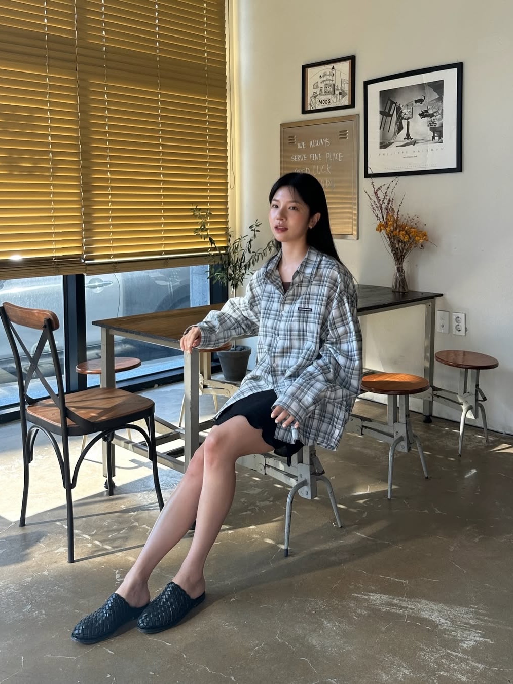 SLOW RECORD HOUSE Seersucker Oversized Check Shirts Black 착용 스타일 - 2