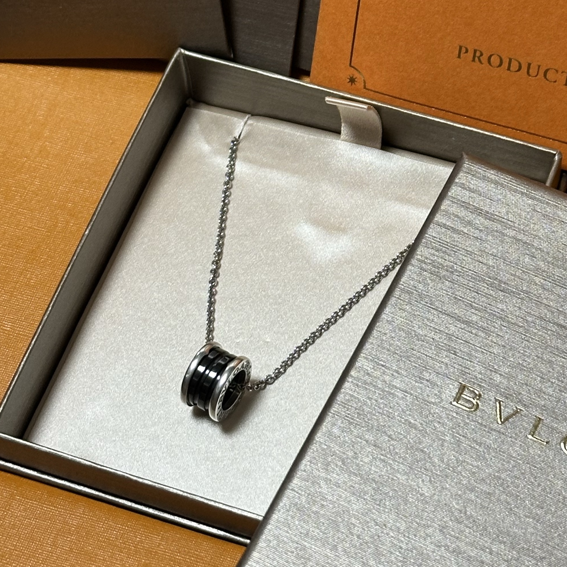 Bulgari Save The Children Necklace Sterling Silver Black Ceramic 착용 스타일 - 2