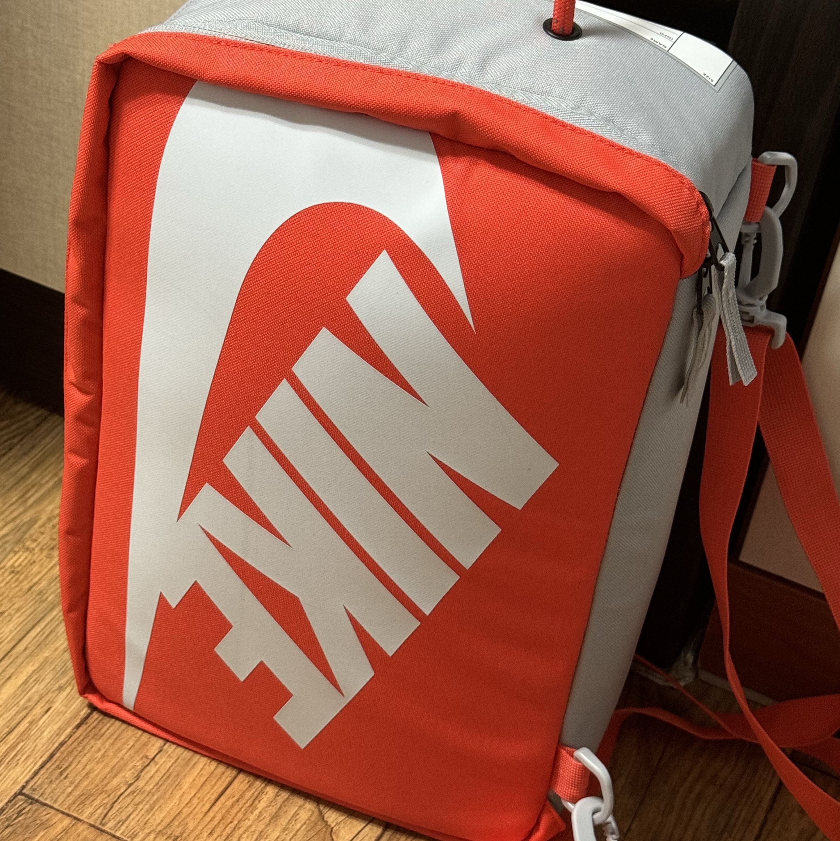 Nike Shoebox Bag 12L Orange White 착용 스타일