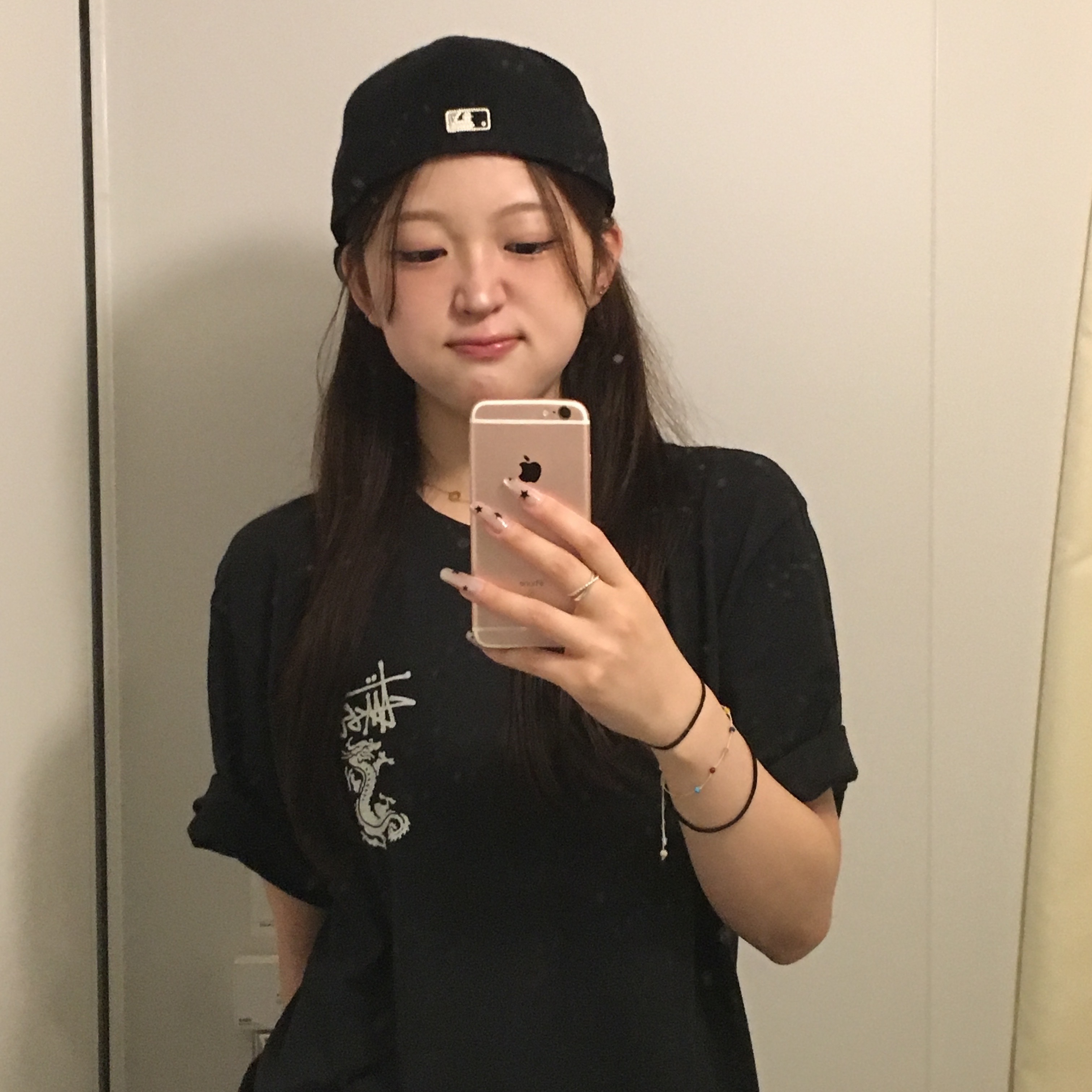 Stussy Double Dragon Pigment Dyed T-Shirt Black 착용 스타일 - 2