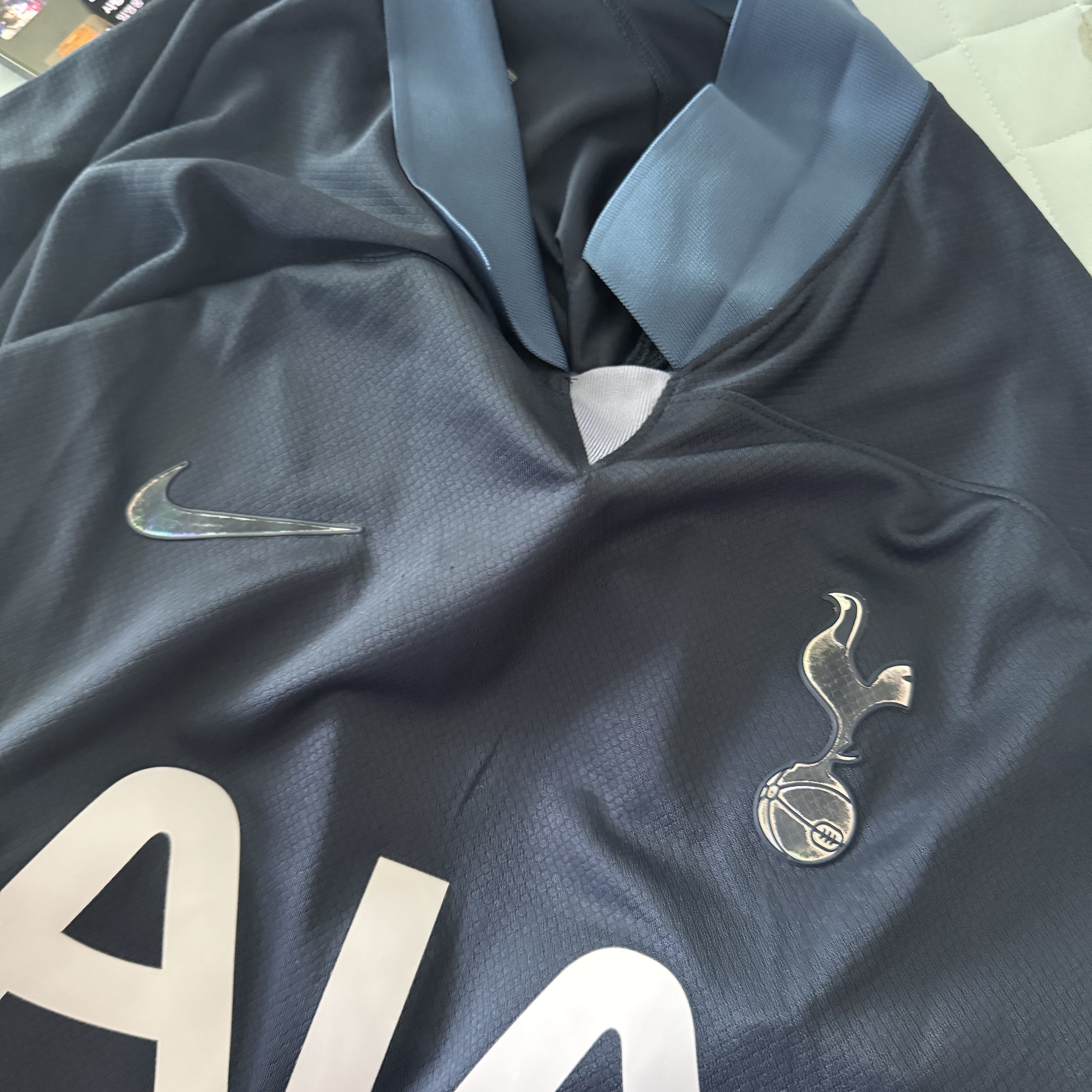 Nike Tottenham Hotspur 2023/24 Dri-Fit Stadium Away Jersey Mystic Navy (Non Marking Ver.) 착용 스타일