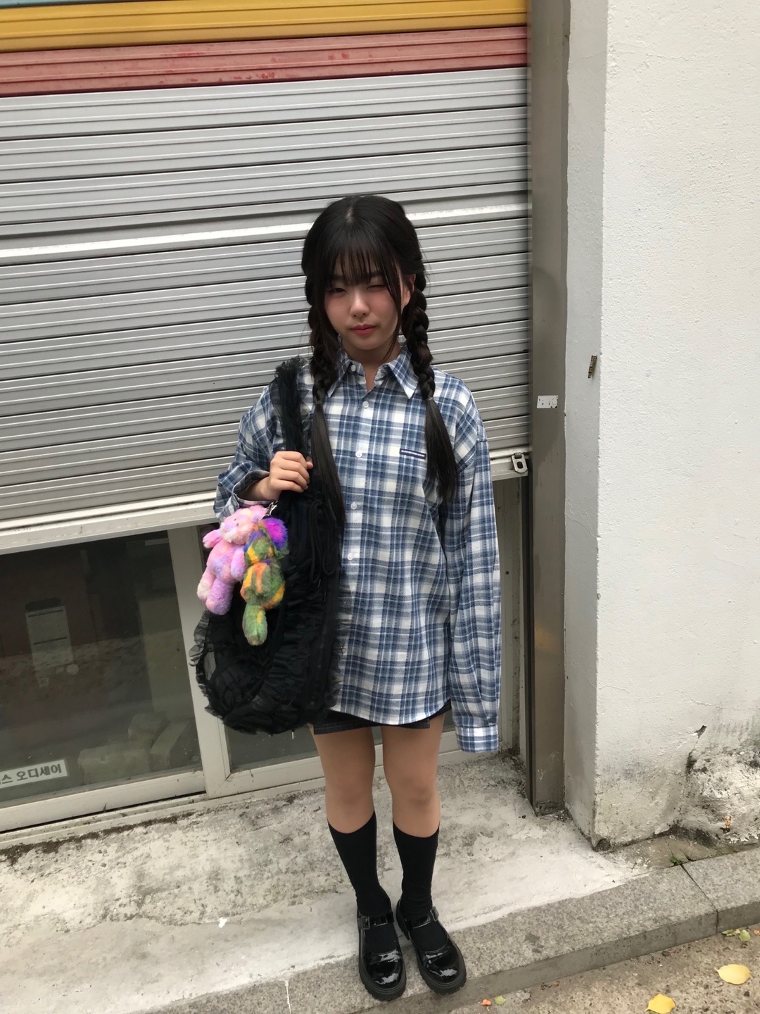 SLOW RECORD HOUSE Seersucker Oversized Check Shirts Blue 착용 스타일 - 9
