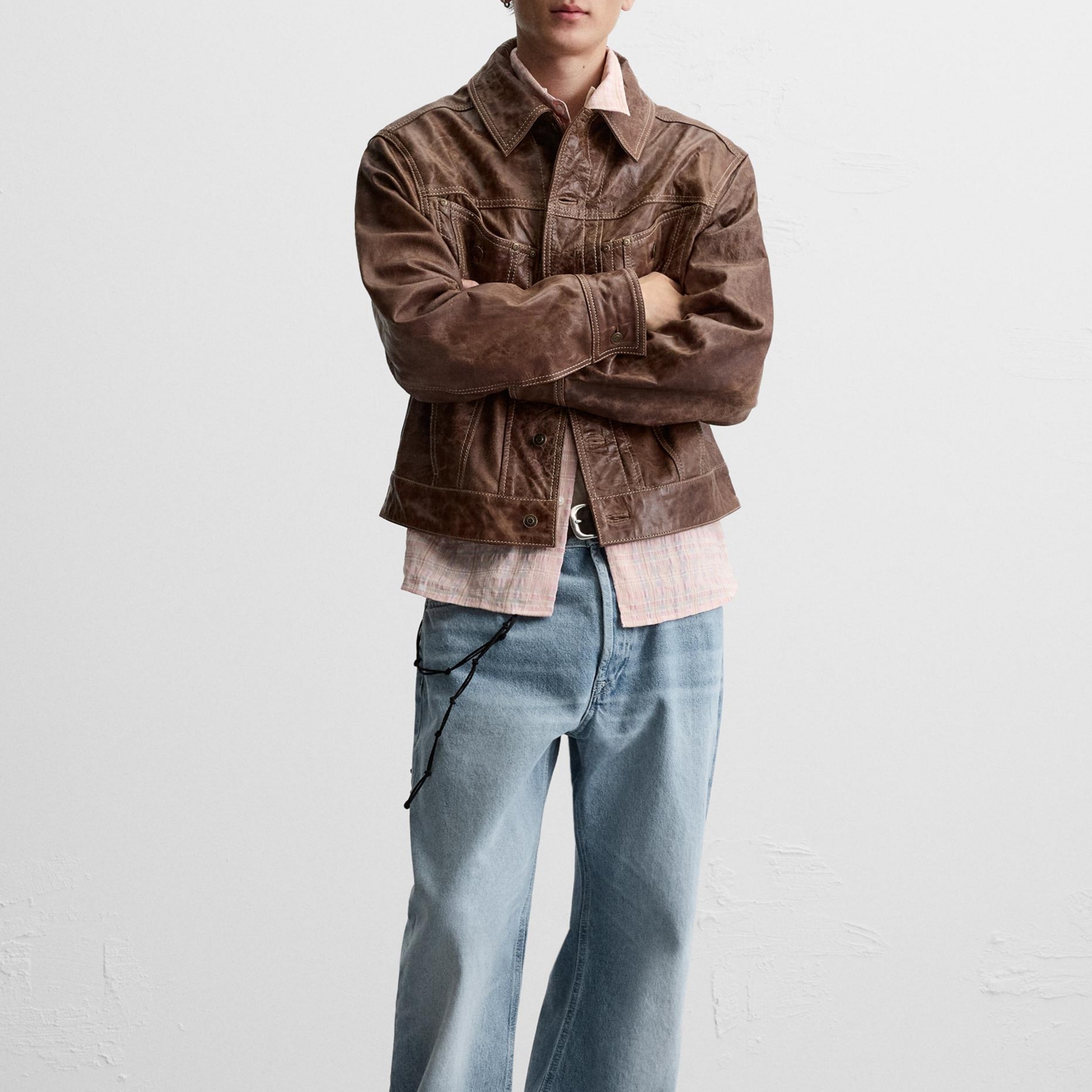 Zara Washed Leather Jacket Brown 착용 스타일