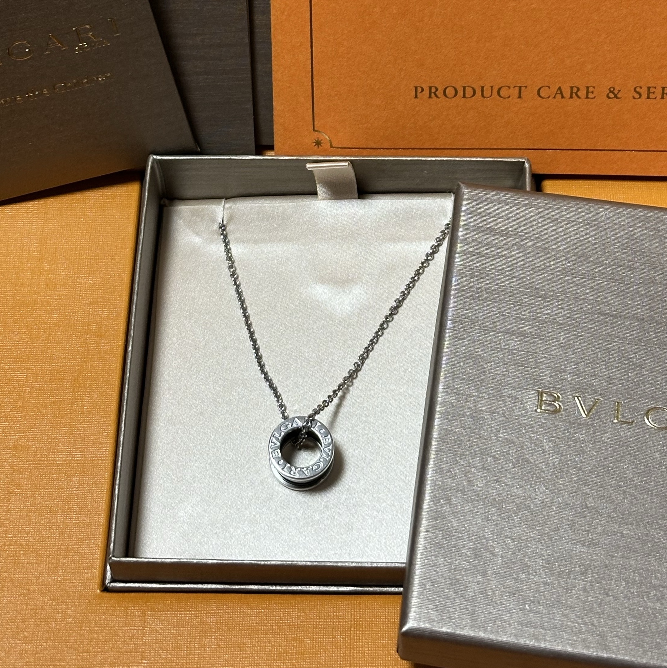 Bulgari Save The Children Necklace Sterling Silver Black Ceramic 착용 스타일 - 1