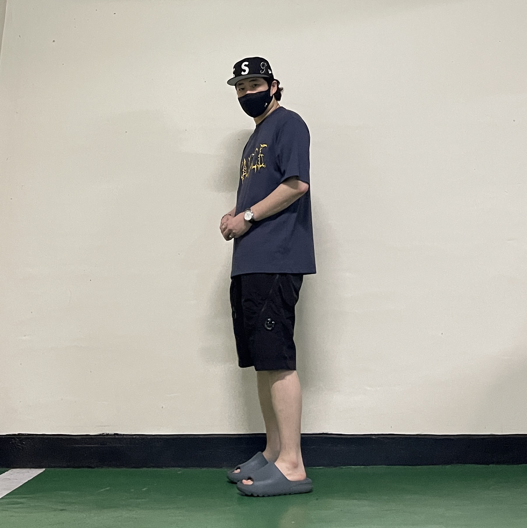 Palace Spaced T-Shirt Navy - 25SS, C.P. Company Chrome-R Track Shorts Black - 21SS 착용 스타일 - 2