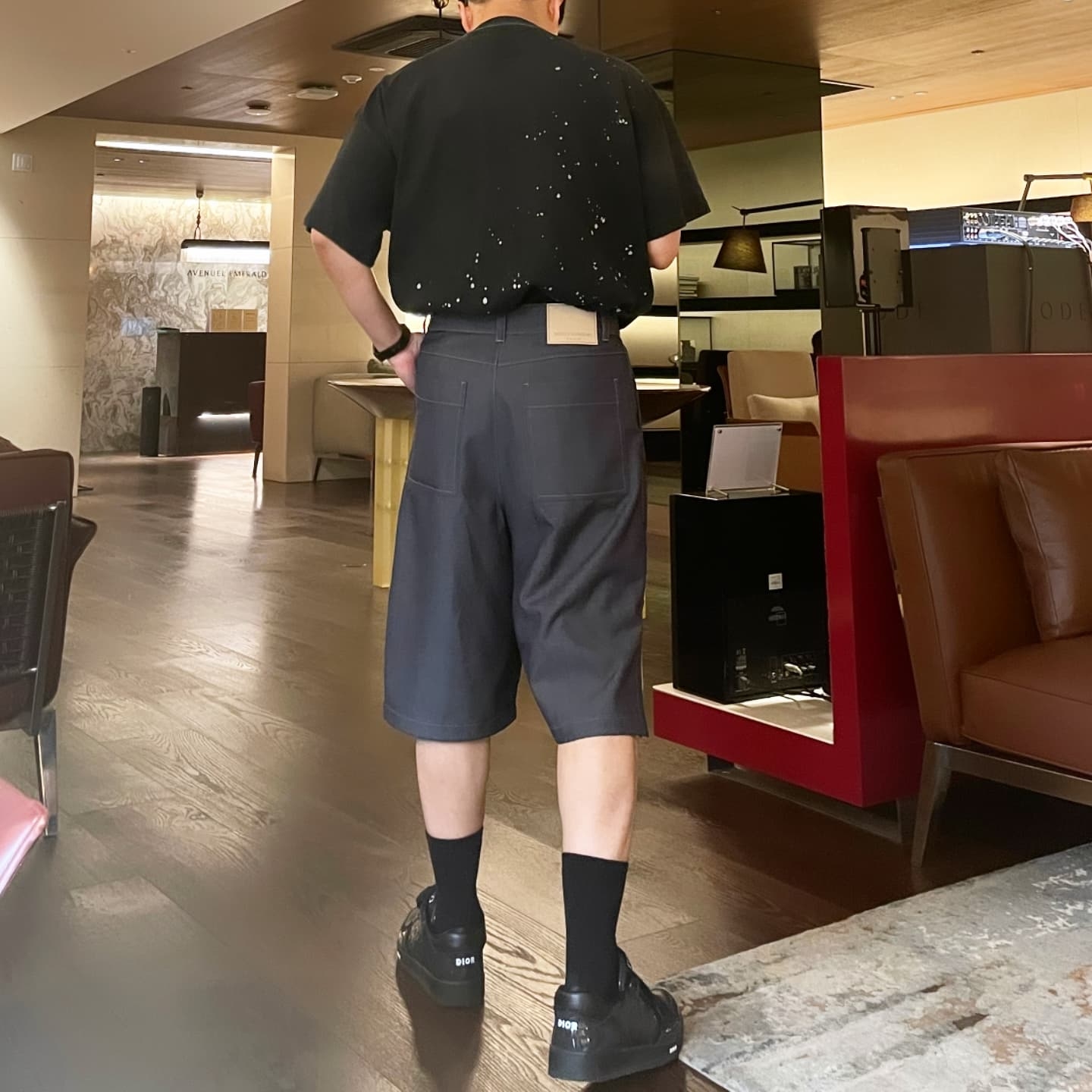Wooyoungmi Denim Like Shorts Navy - 25SS, Monamhee x STU Coco Brown 착용 스타일 - 3