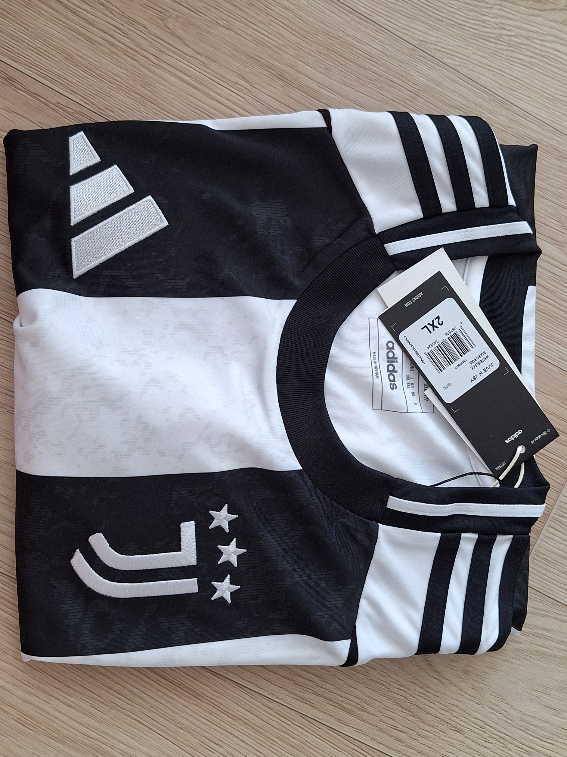 Adidas Juventus 2024/25 Home Jersey White Black - KR Sizing (Non Marking Ver.) 착용 스타일