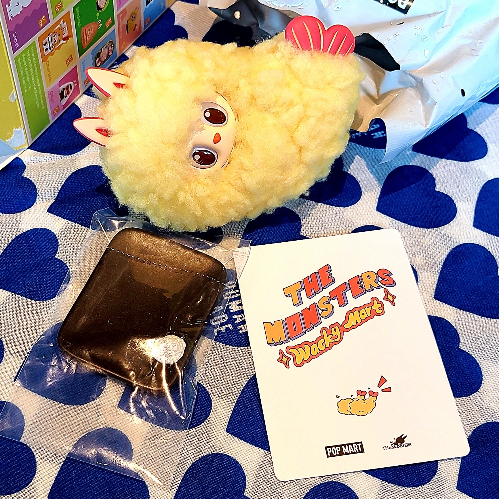 Pop Mart Labubu The Monsters Wacky Mart Series Figures (1 Blind Box), Pop Mart Labubu The Monsters Wacky Mart Series Figures (12 Blind Boxes) 착용 스타일 - 2