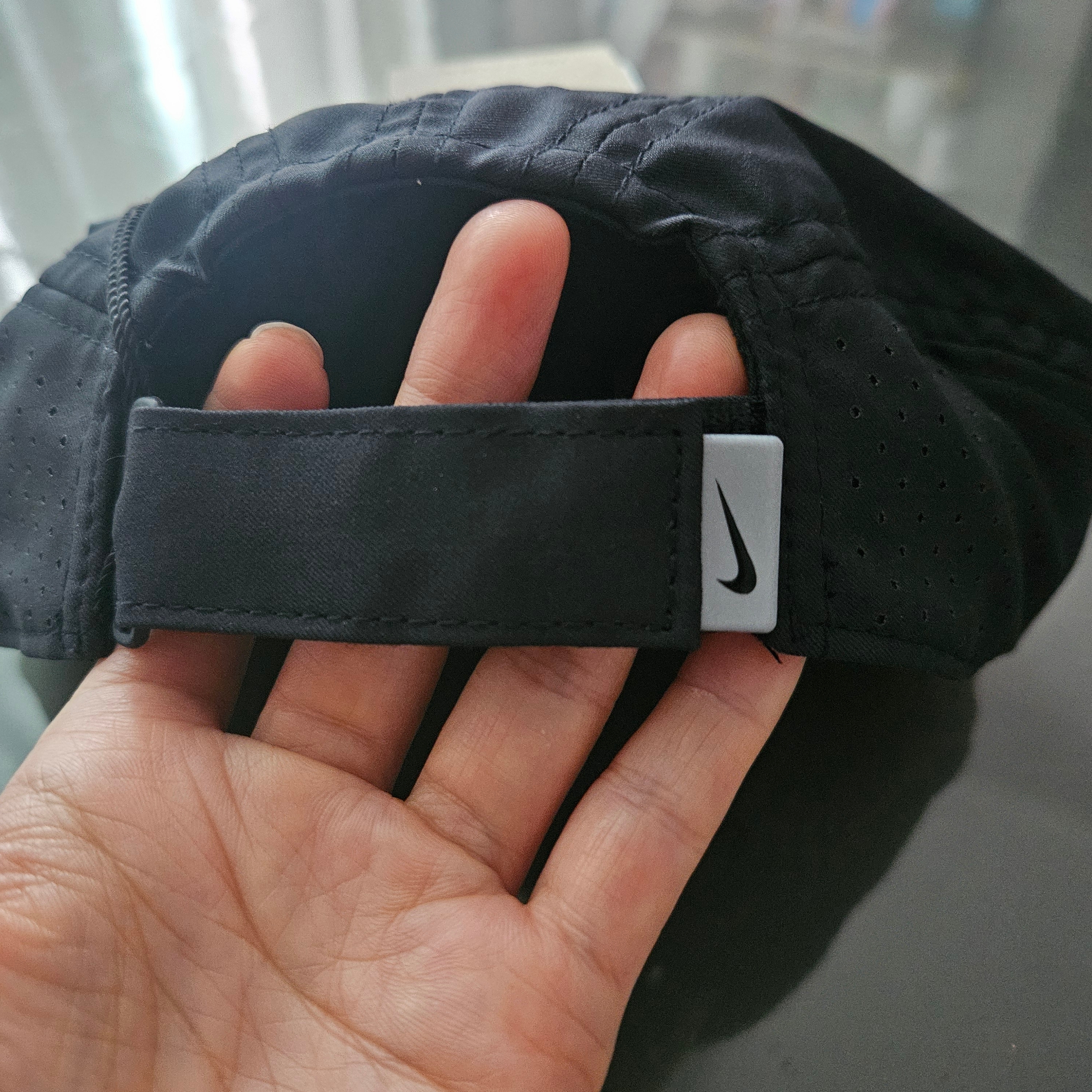 Nike Dri-Fit Adv Fly Unstructured Reflective Design Cap Black 착용 스타일 - 4