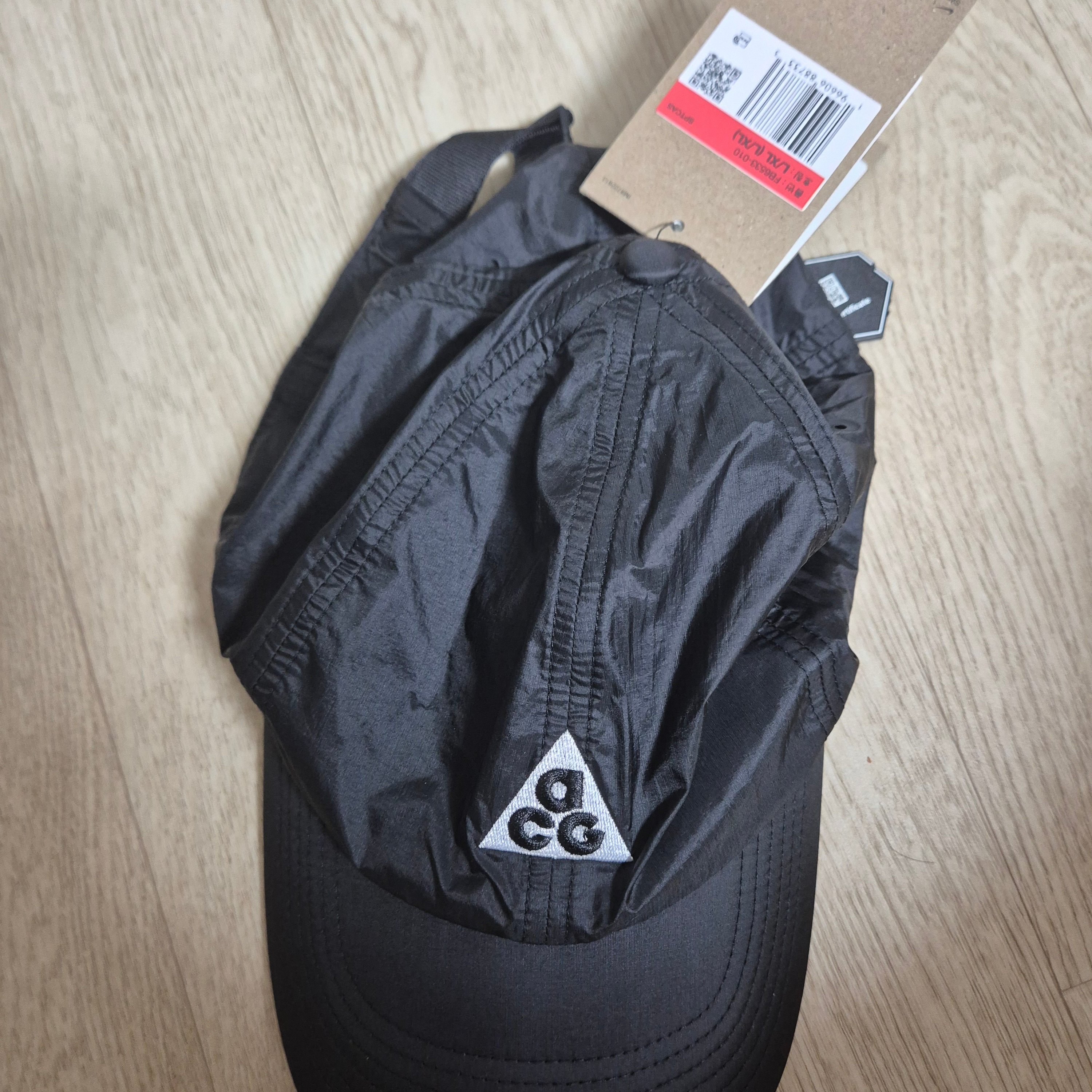 Nike ACG Trail Cap Black 착용 스타일