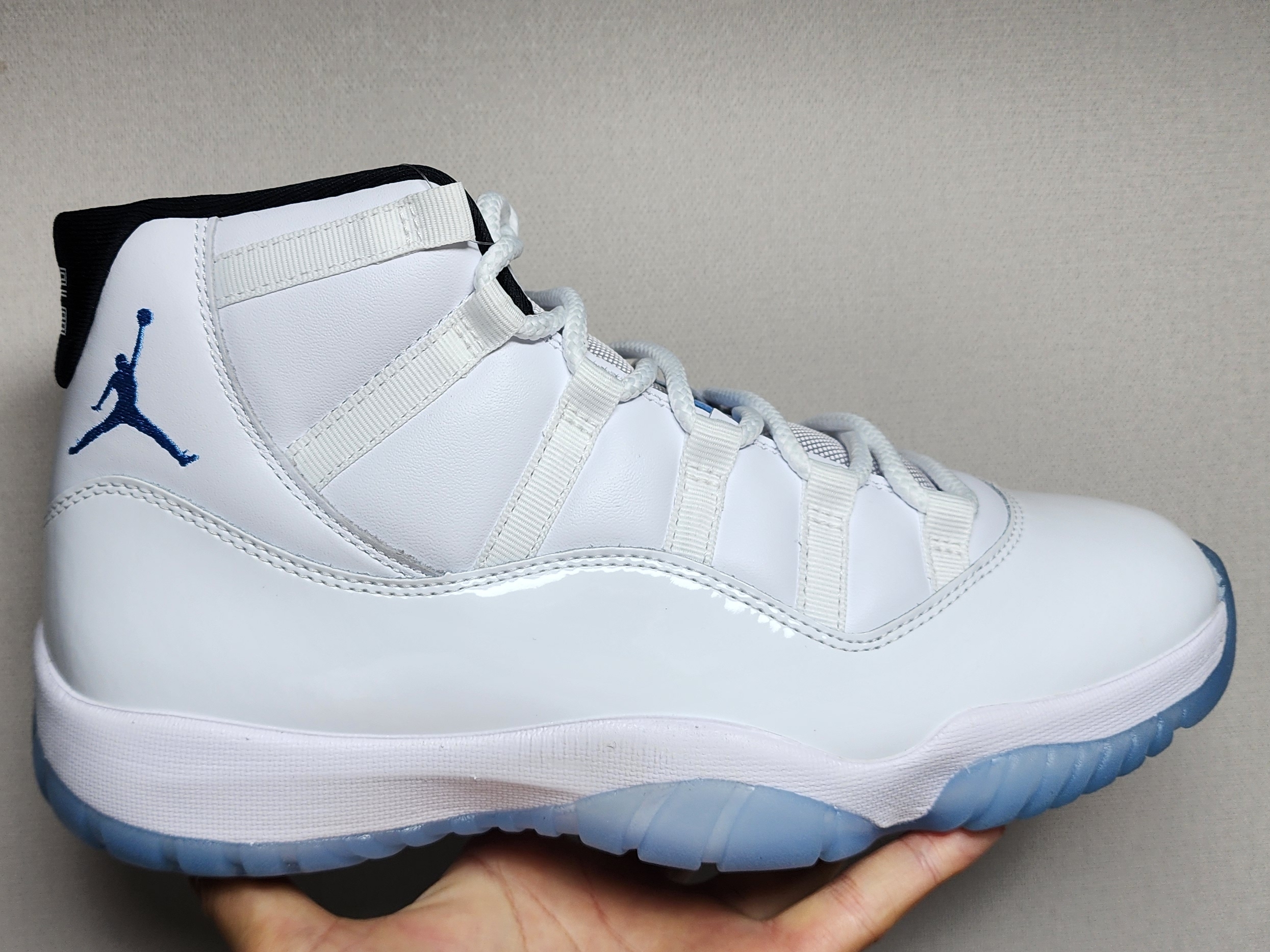 Jordan 11 Retro Legend Blue 2024 착용 스타일