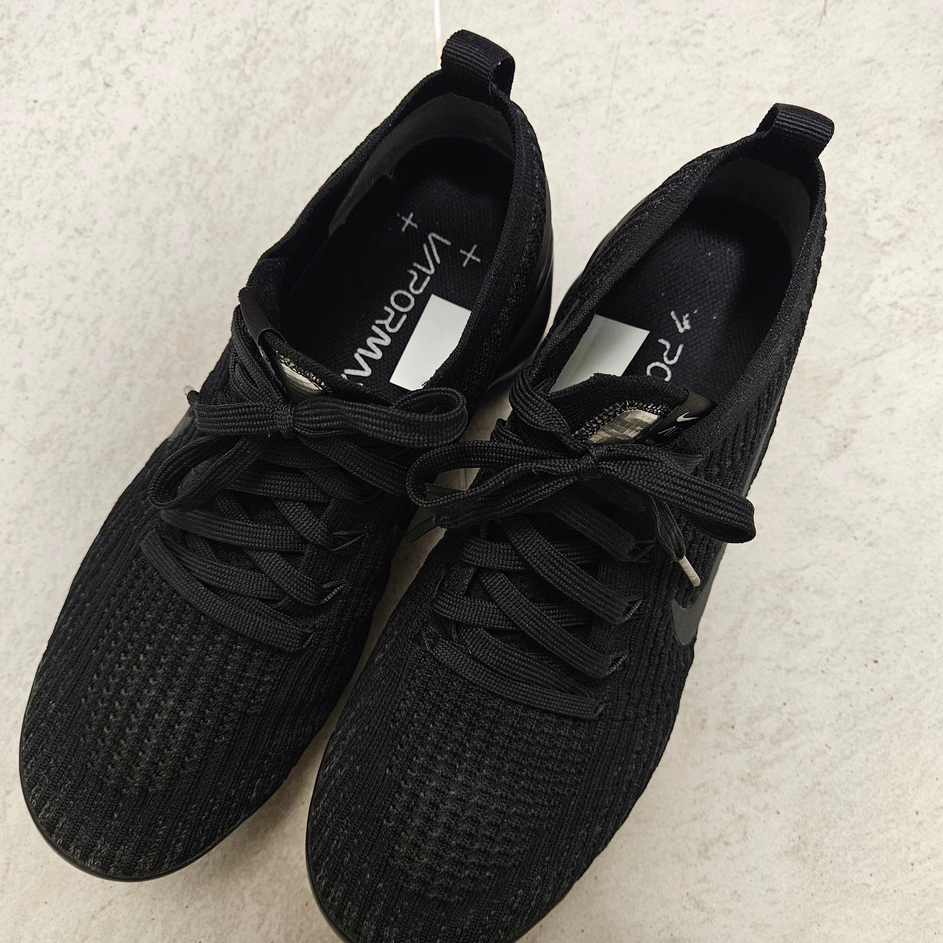 Nike Air VaporMax Flyknit 3.0 Triple Black 착용 스타일