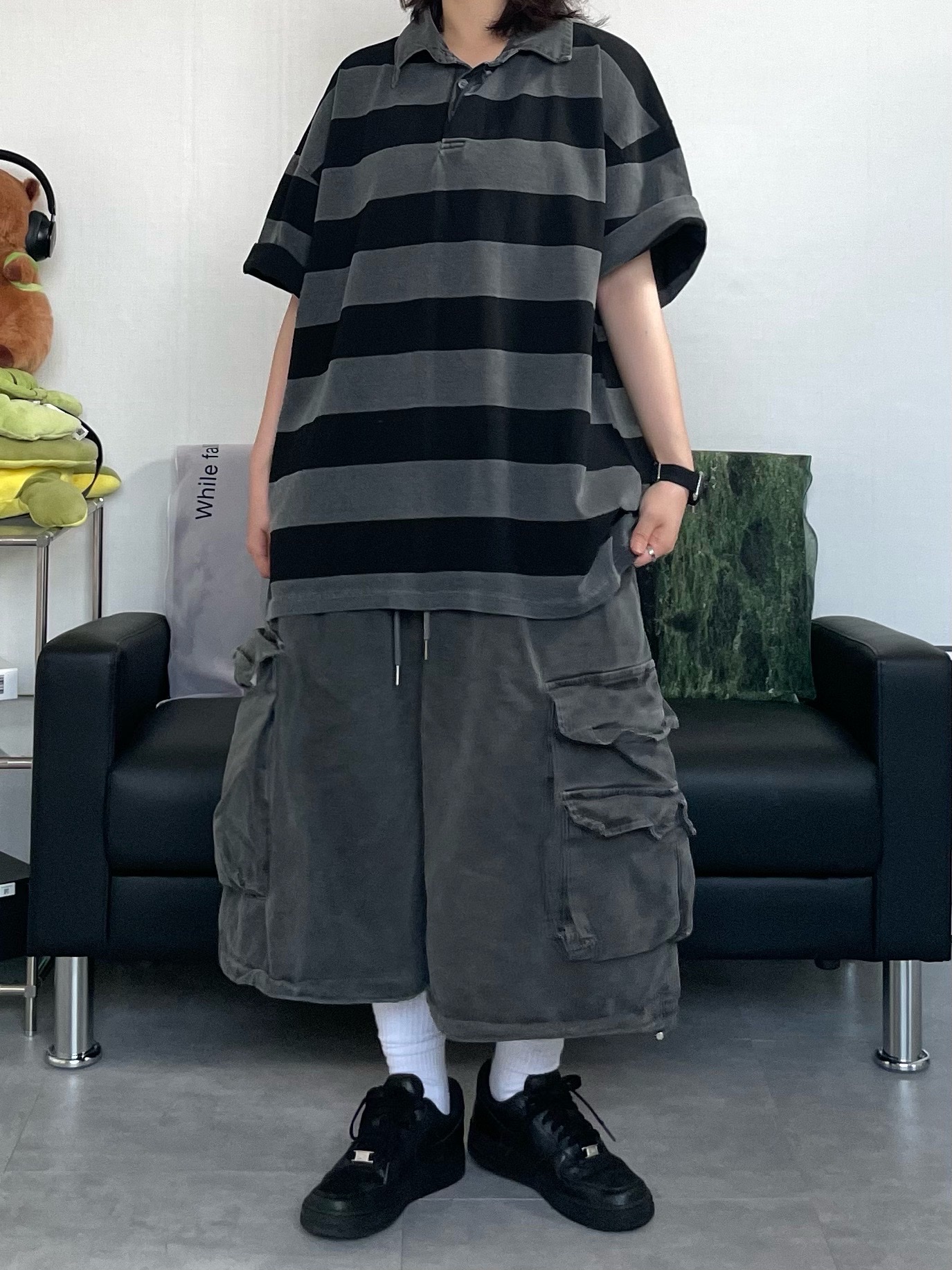 (W) Nike Air Force 1 '07 Low Triple Black, Stussy Small Stock Crew Socks White (3 Pack) 착용 스타일 - 2