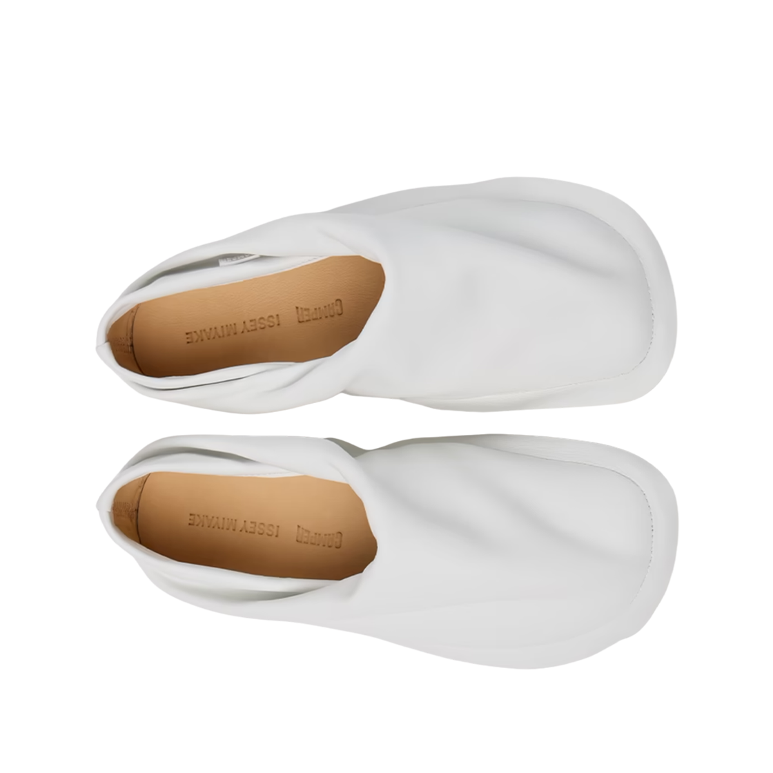 (W) 캠퍼 x 이세이 미야케 페우 폼 슬립 온 화이트((W) Camper x Issey Miyake Peu Form Slip On White) - 2
