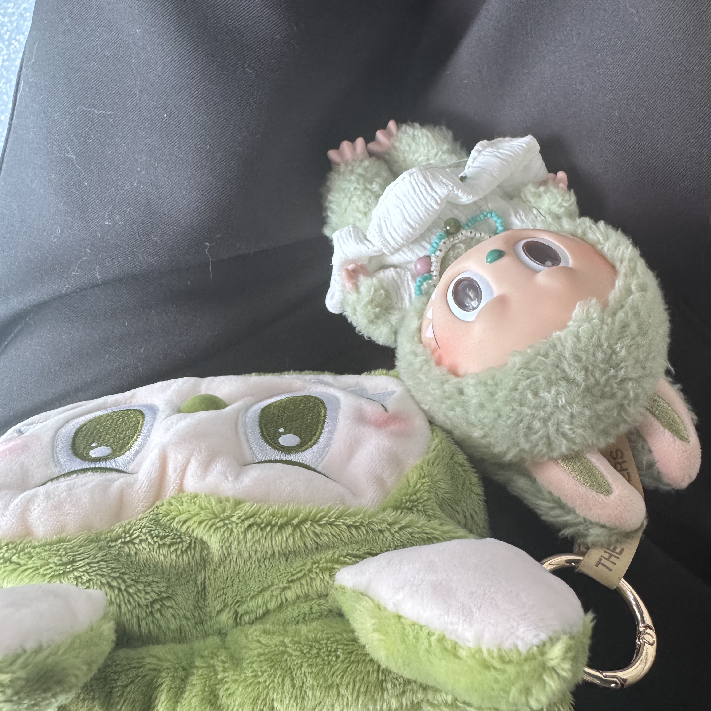 Pop Mart Labubu The Monsters Labubu Tasty Macarons Series Green Grape Keyring, Pop Mart Labubu Pouch Green - Seongsu Labubu Wacky Mart Pop-Up Store Exclusive 착용 스타일 - 2