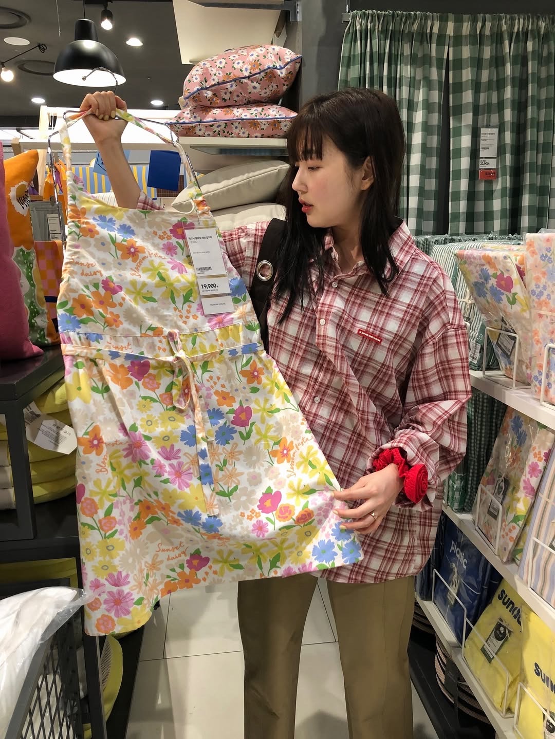 SLOW RECORD HOUSE Seersucker Oversized Check Shirts Red 착용 스타일 - 3