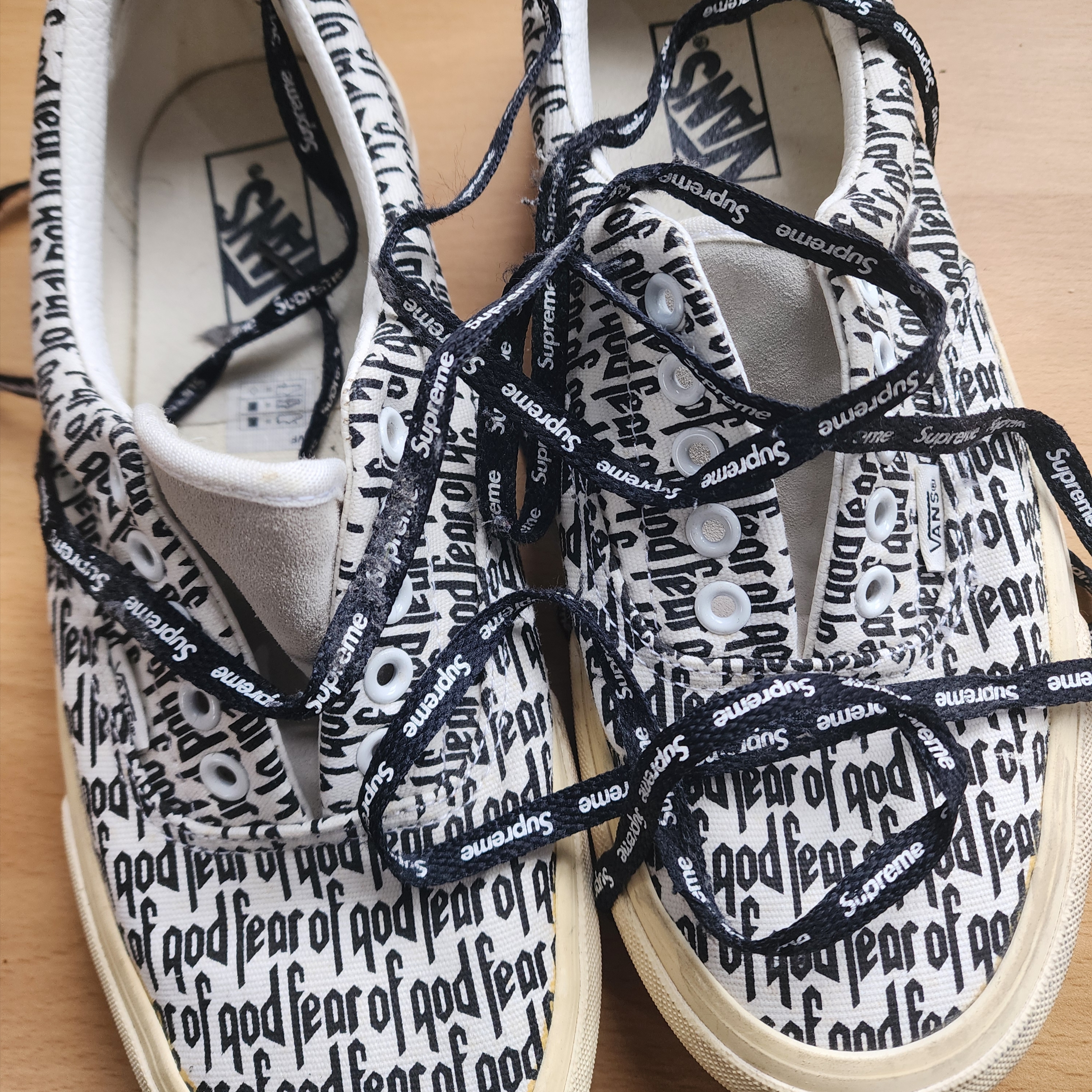 Vans x Fear of God Era 95 Reissue Marshmallow Black 착용 스타일